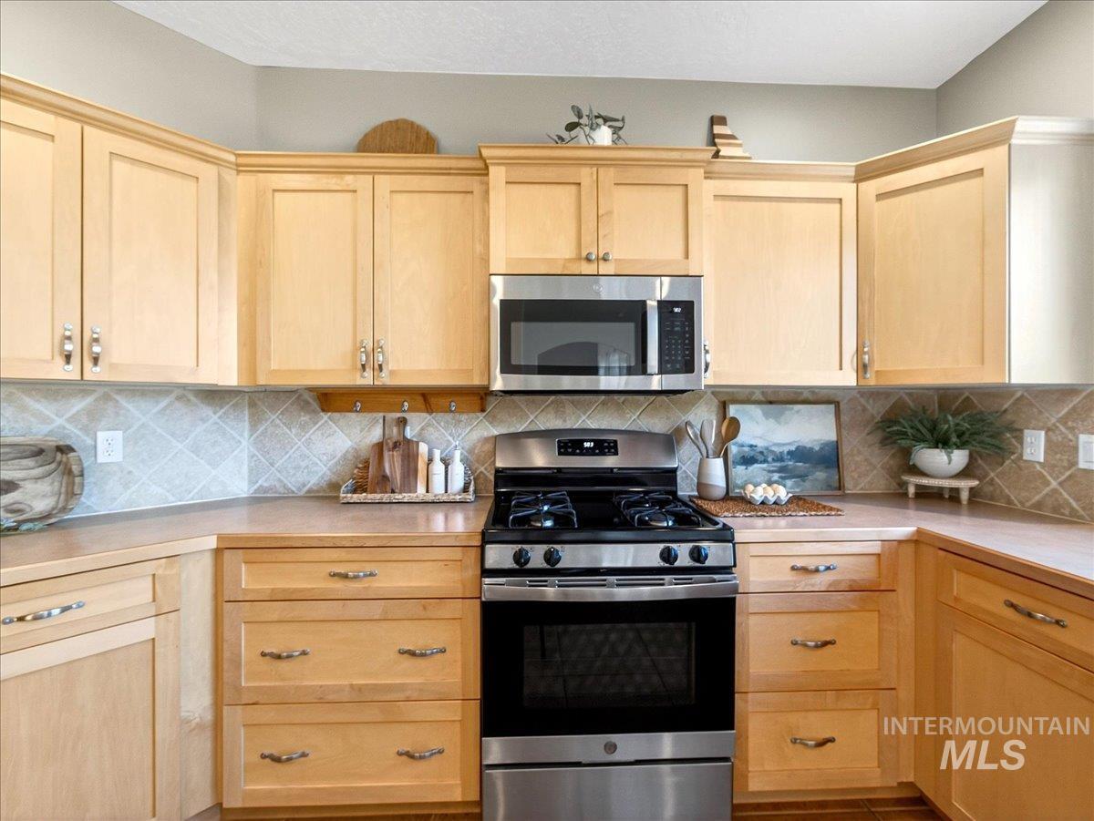 2220 Ua Ave Property Photo 20