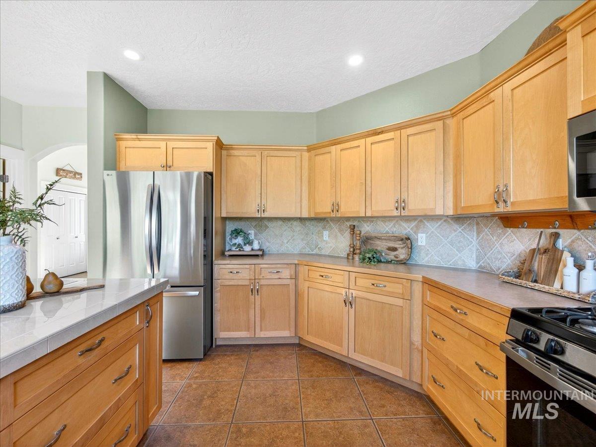 2220 Ua Ave Property Photo 22