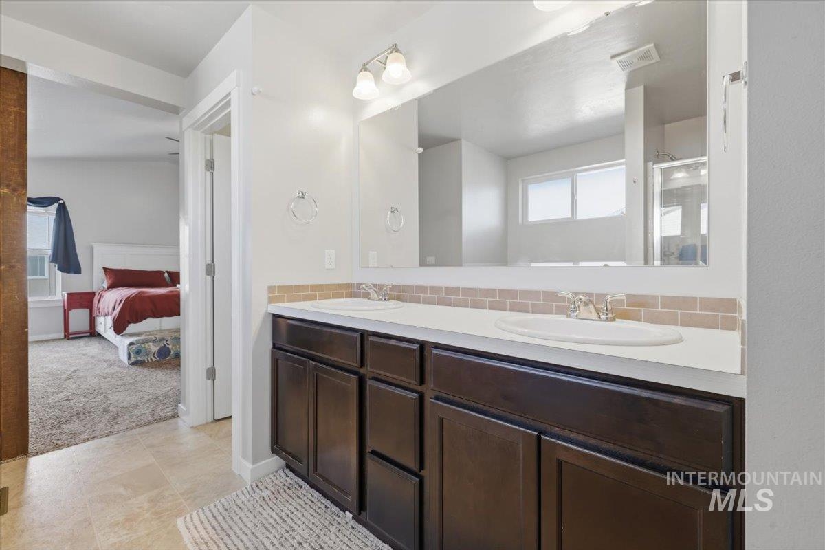 11124 W Bodie River Loop Property Photo 27