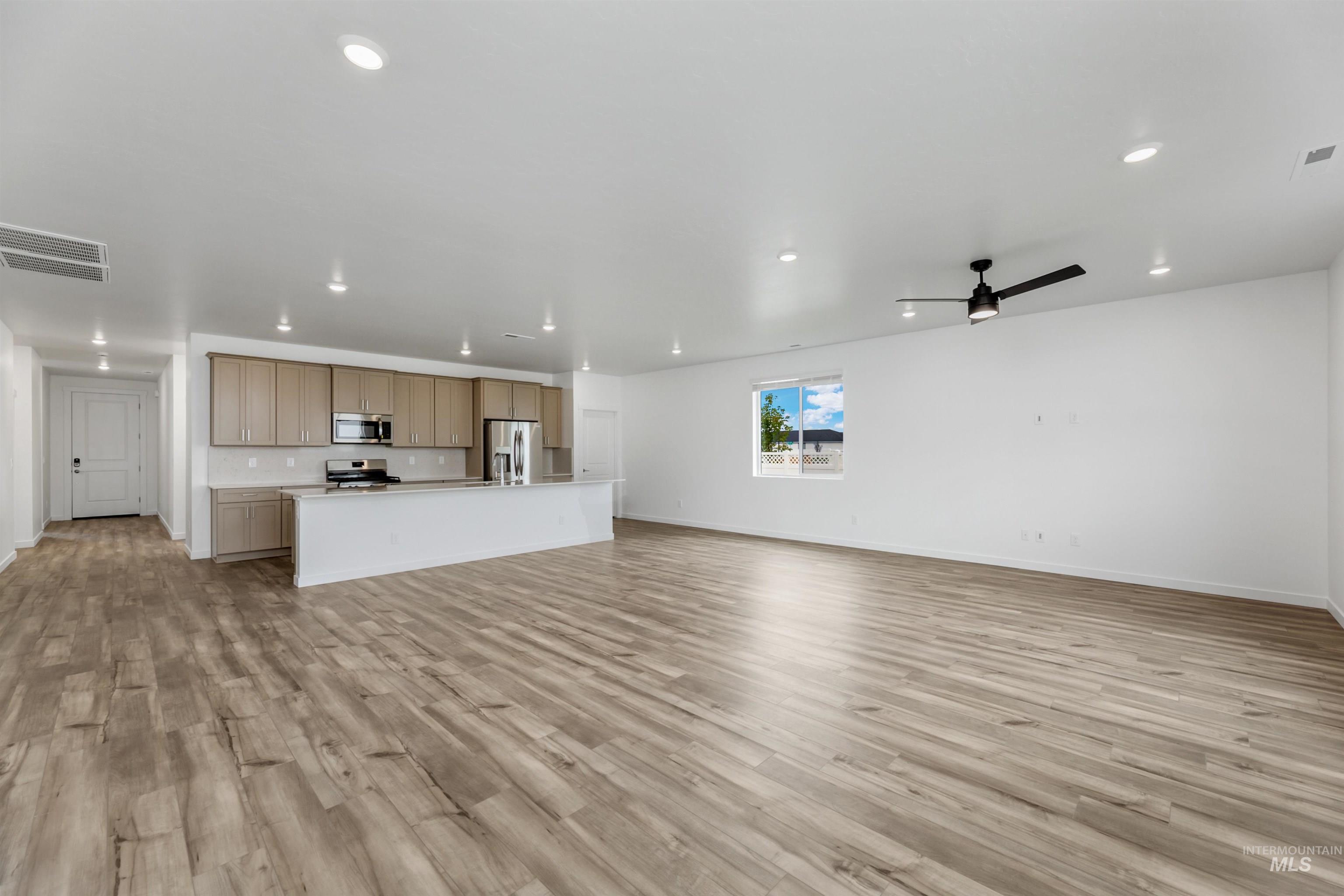 15114 Lenticular Ave Property Photo 12