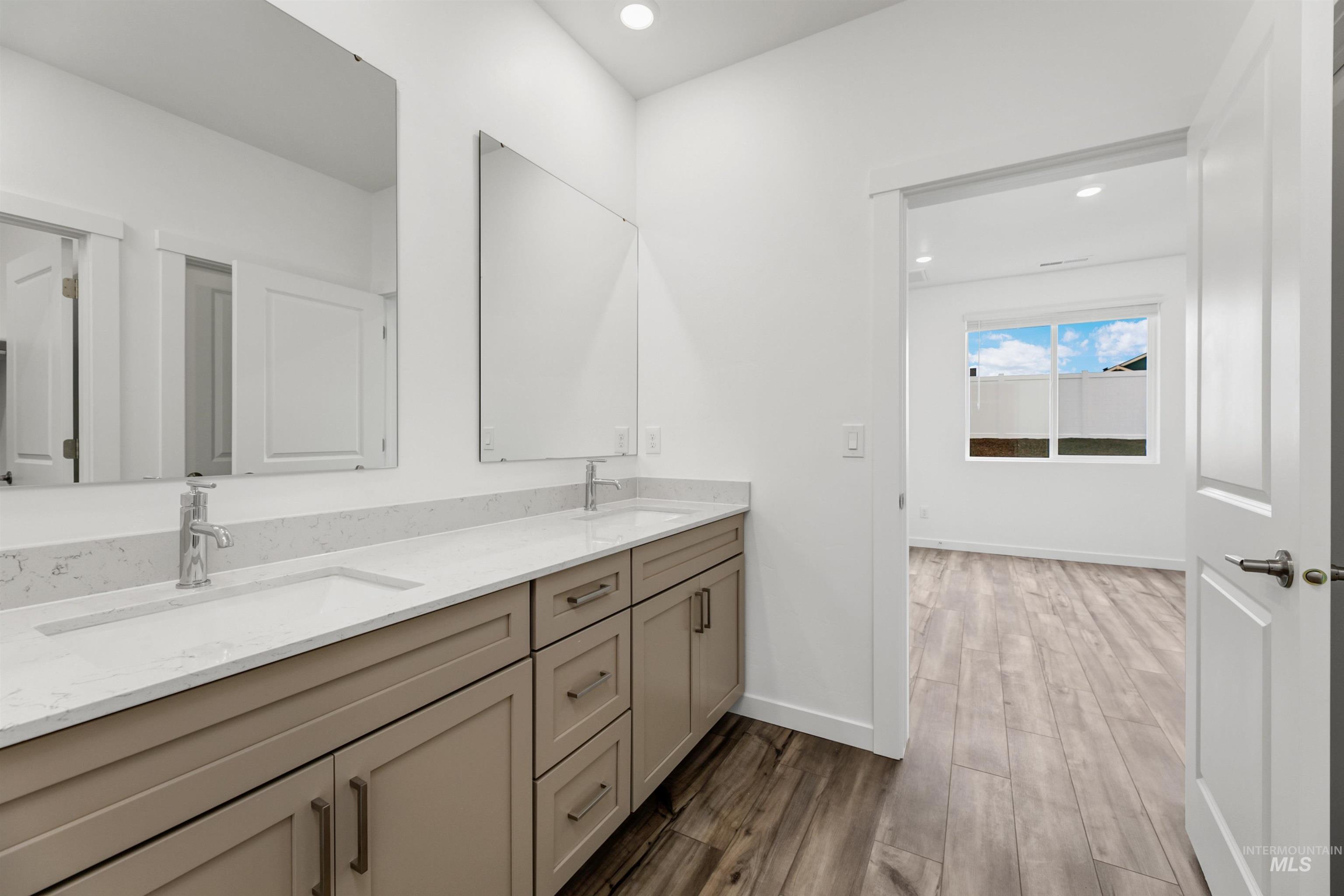 15114 Lenticular Ave Property Photo 15