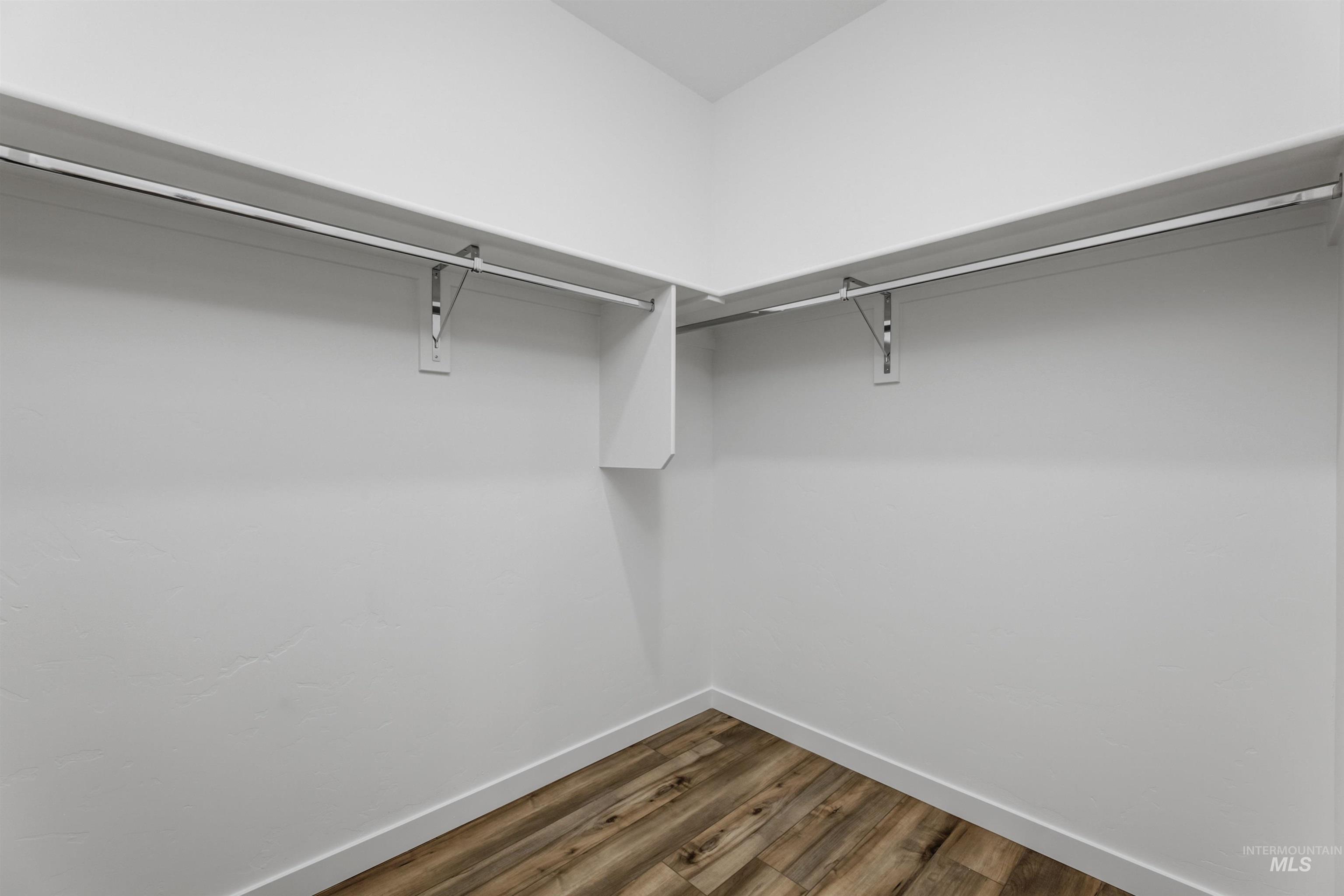 15114 Lenticular Ave Property Photo 16