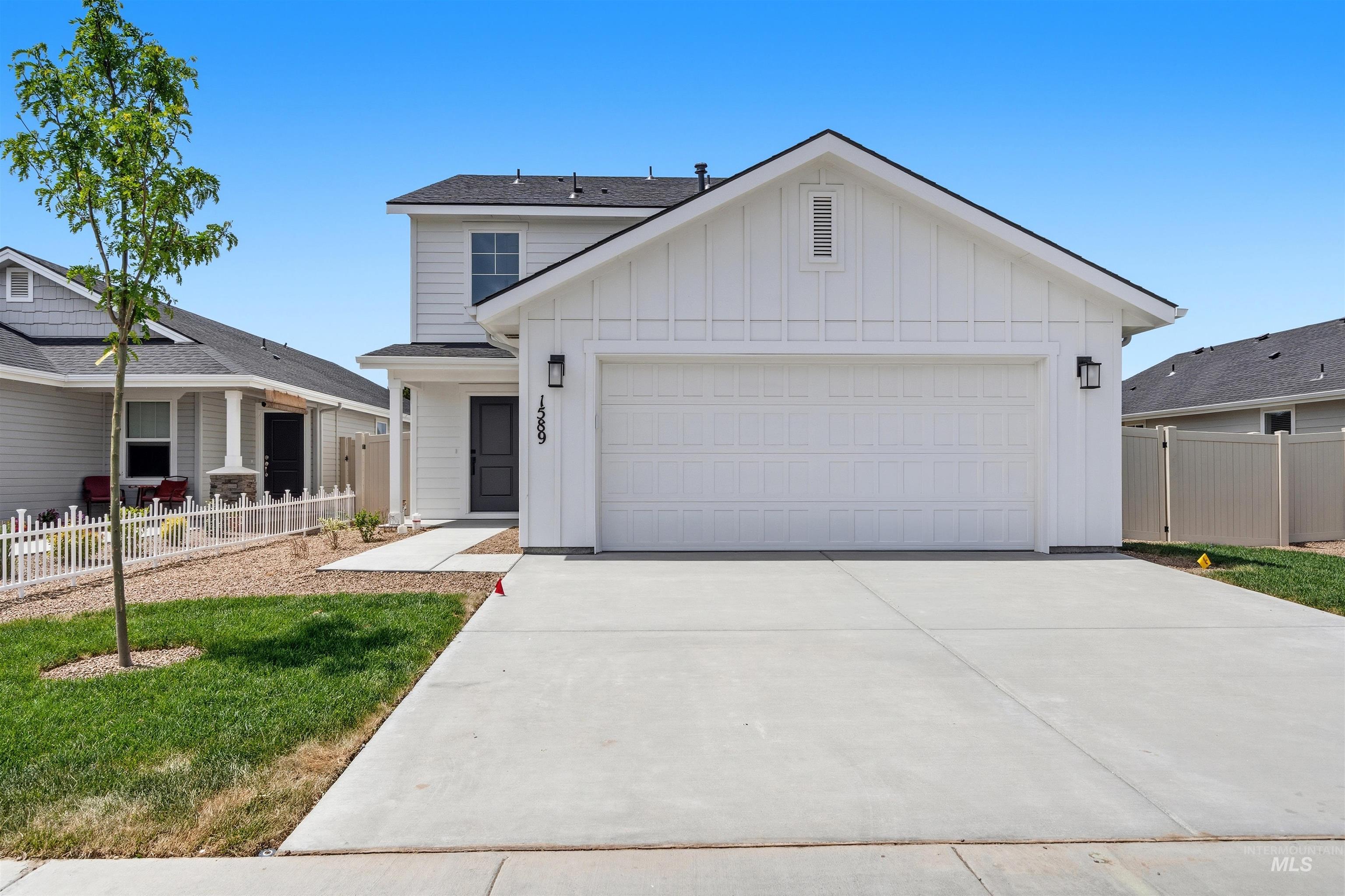 10076 Longtail Drive Property Photo 1