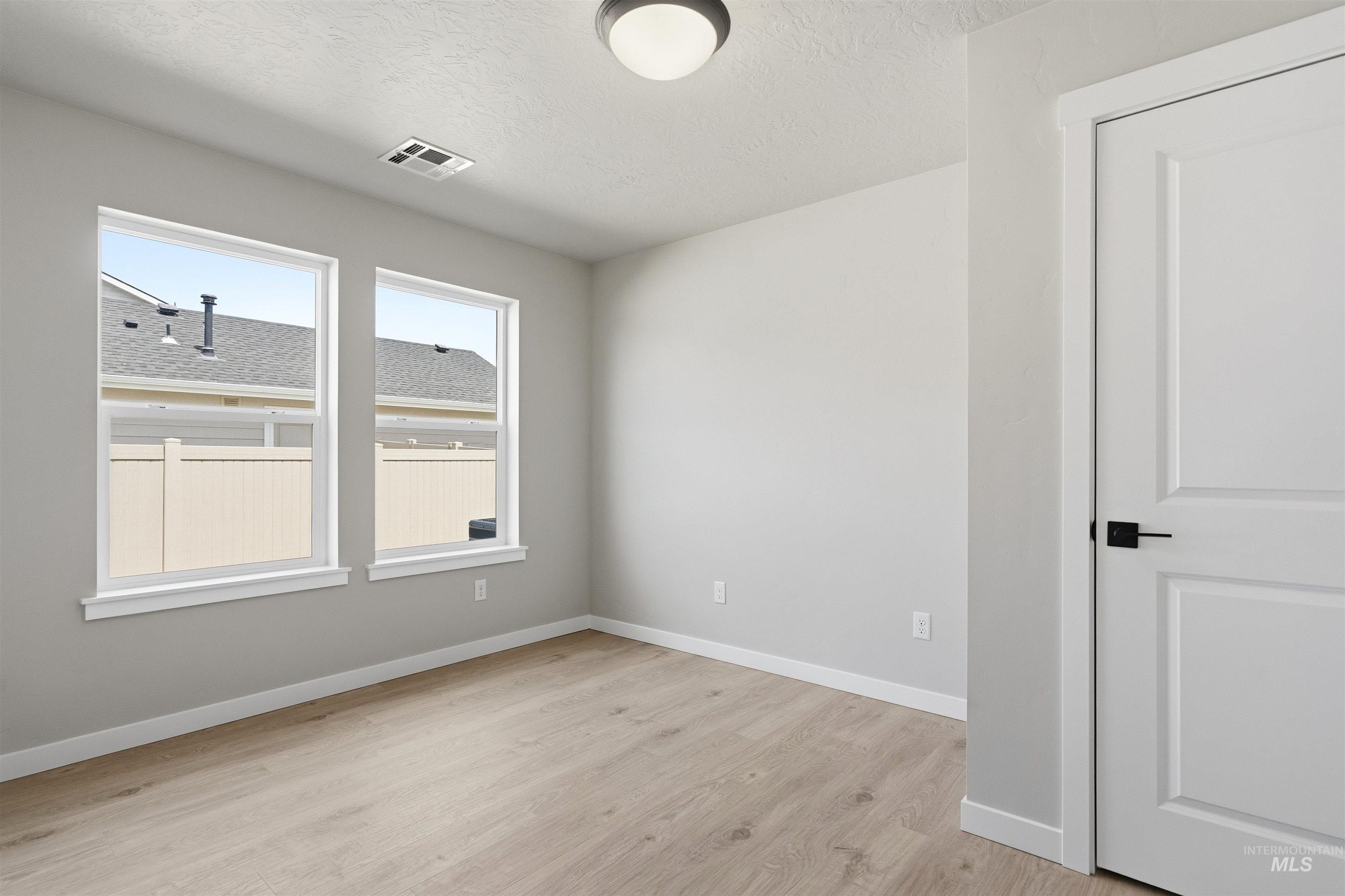 10076 Longtail Drive Property Photo 28