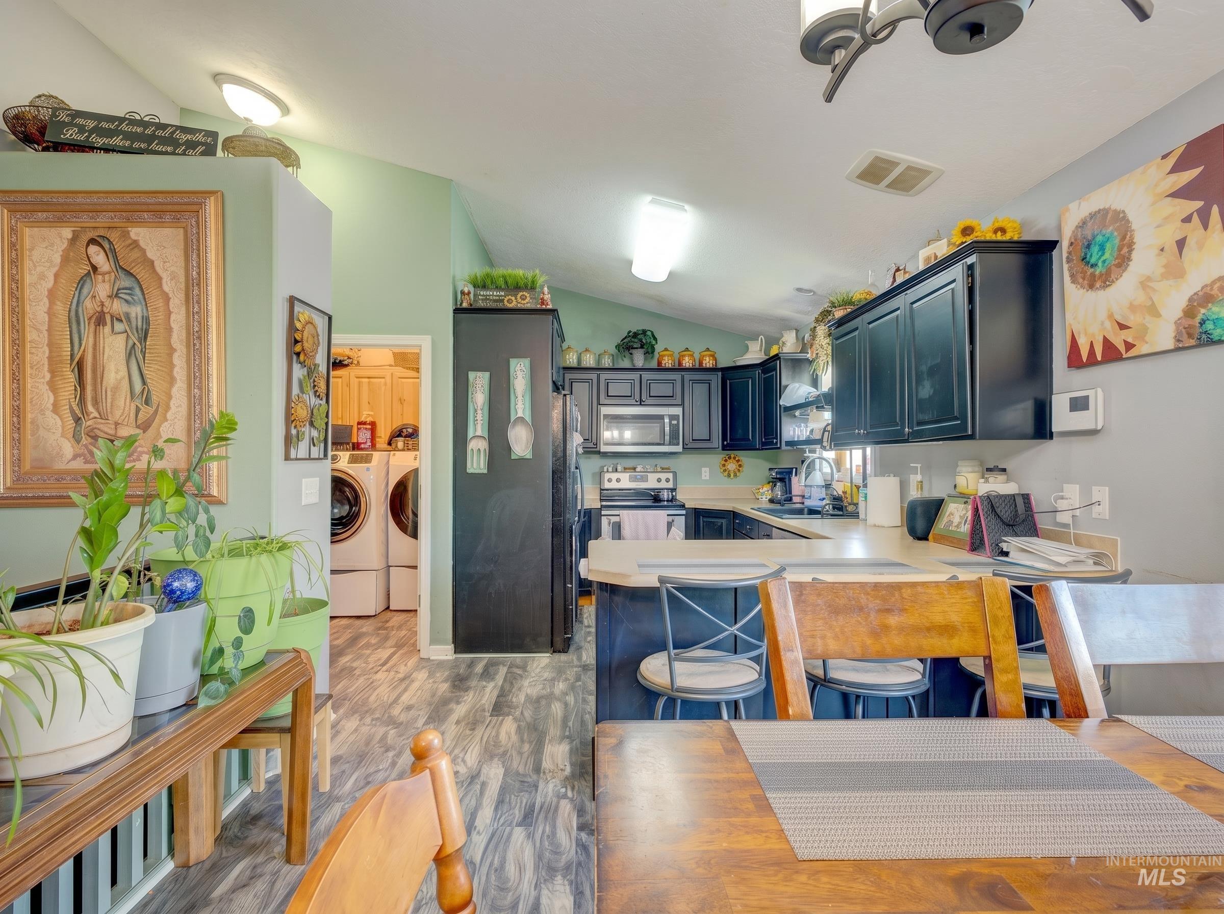 3885 Deer Meadow Property Photo 7