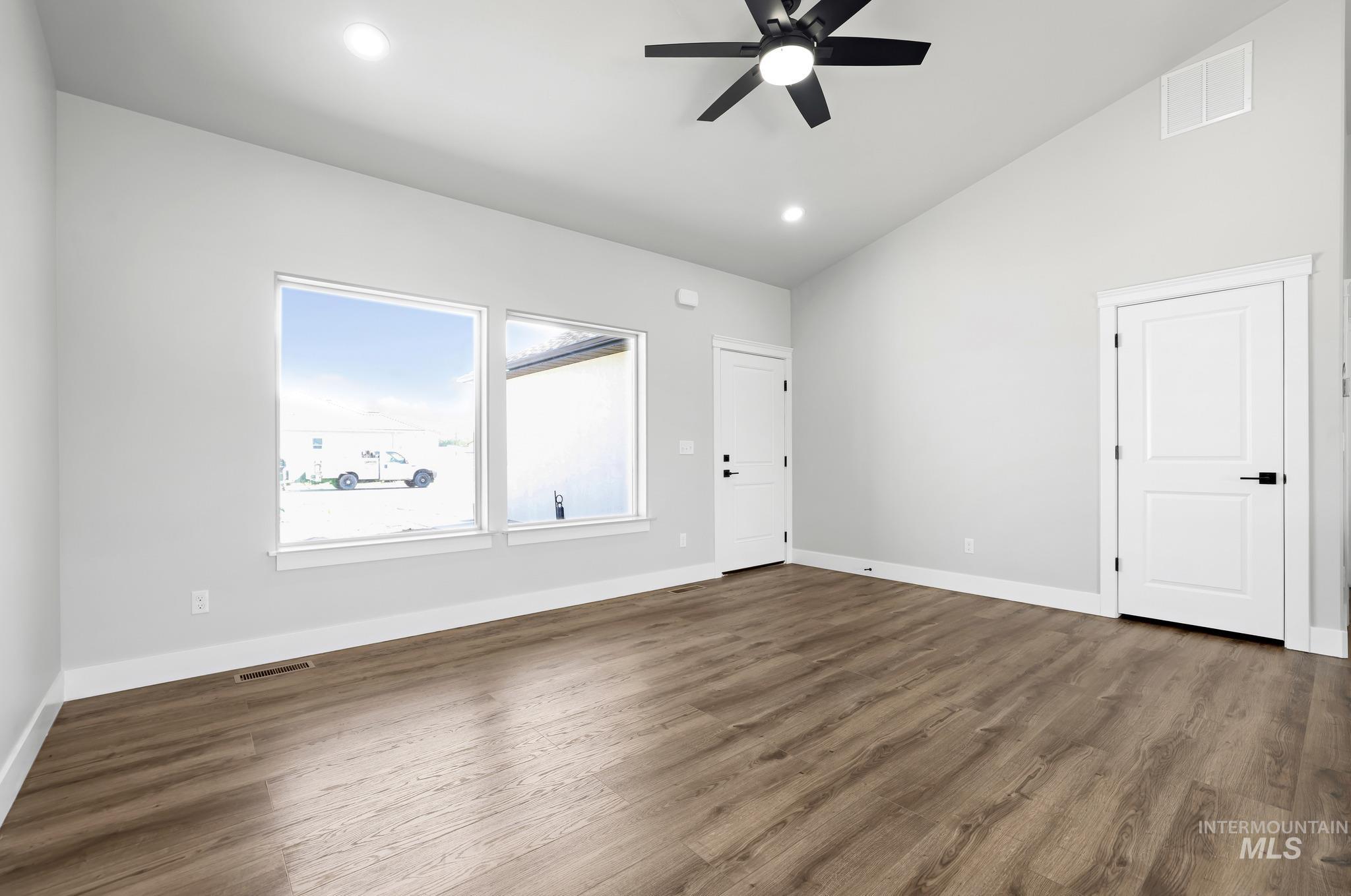 1401 Leslie Drive Property Photo 5