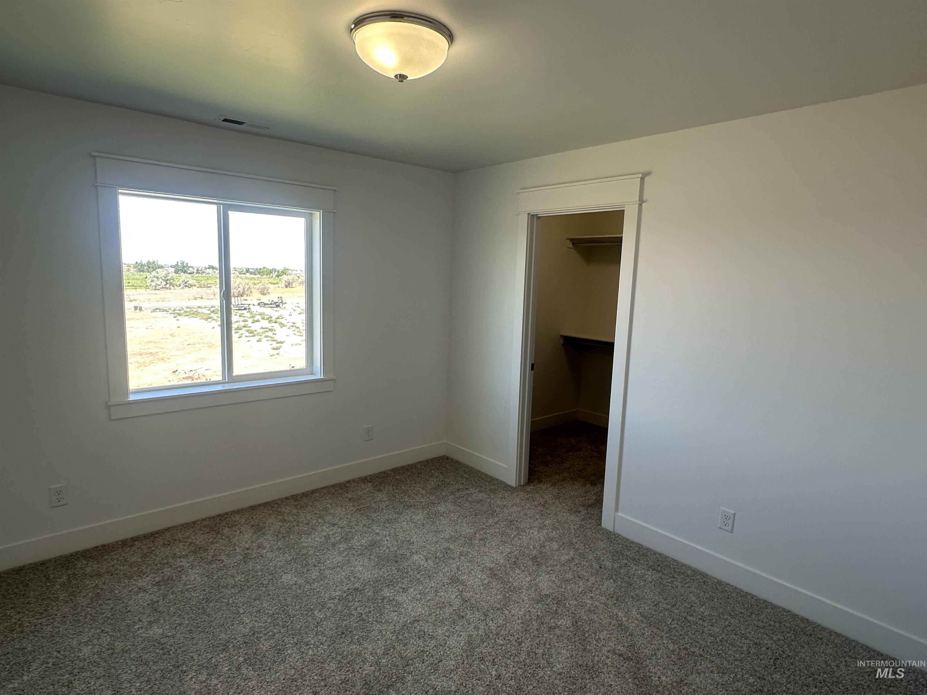 3035 Lake View Ct Property Photo 28