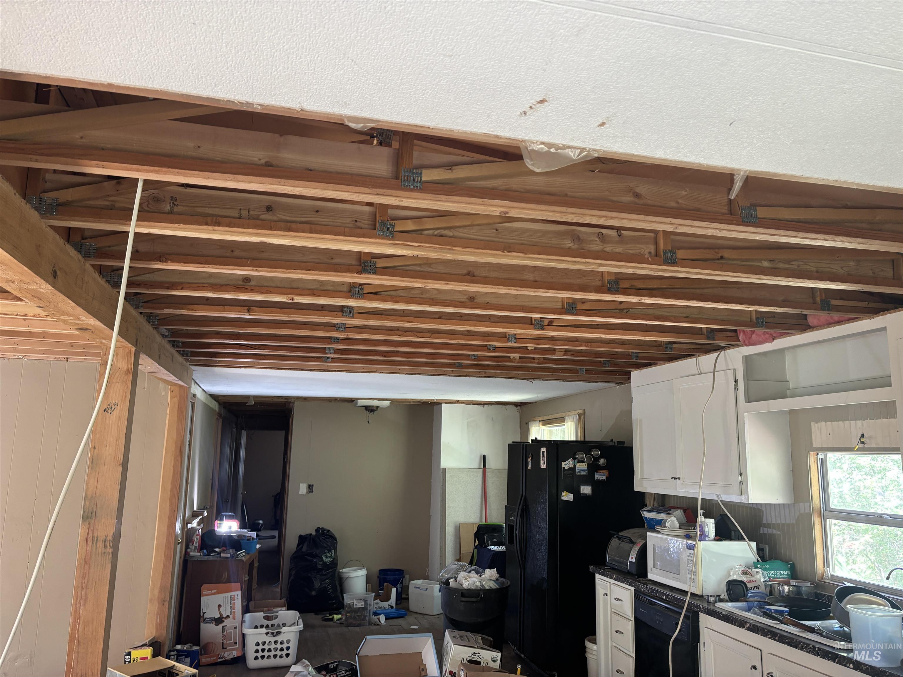3 Valley View Heights Property Photo 8