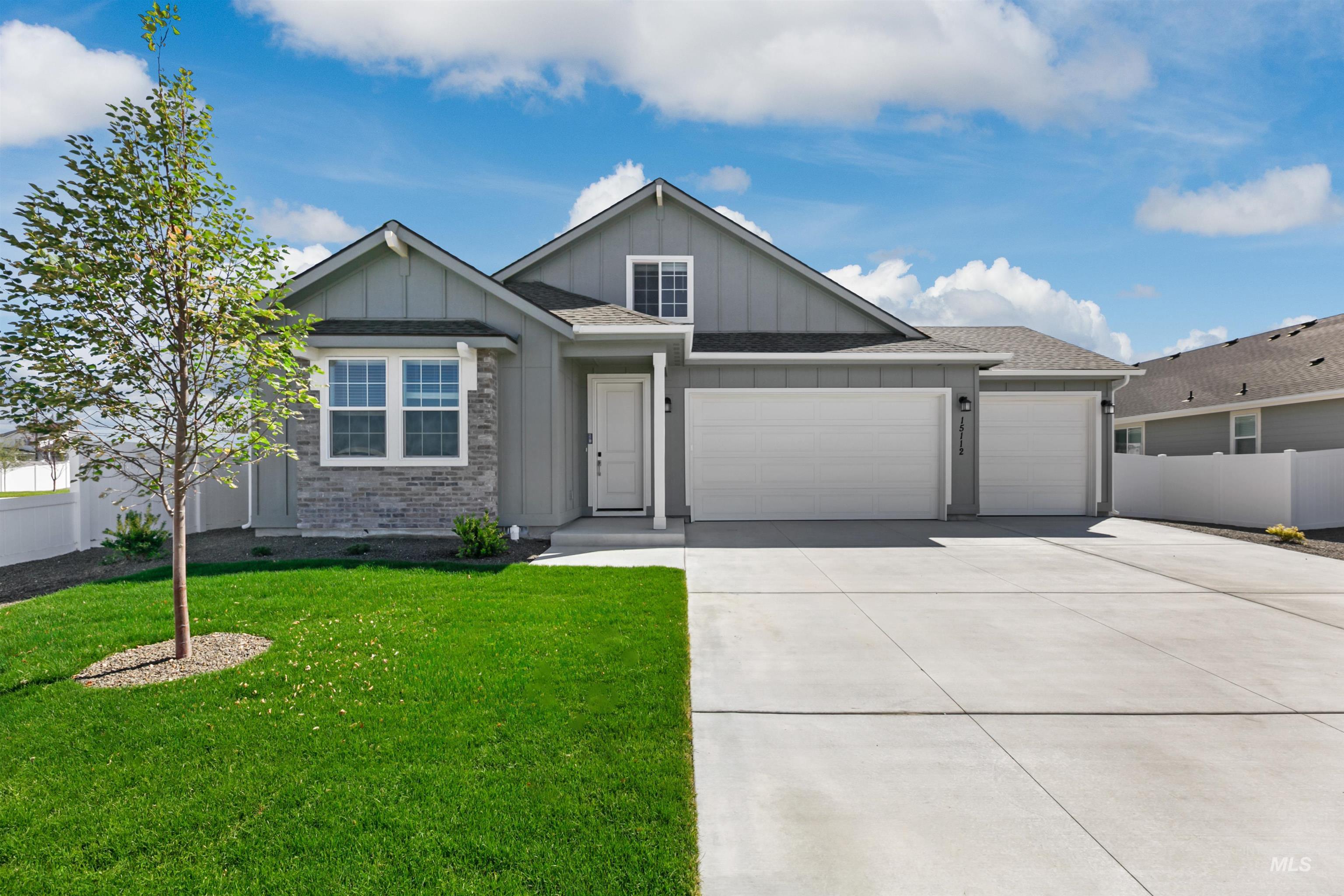 15112 Irisation Ave Property Photo 1