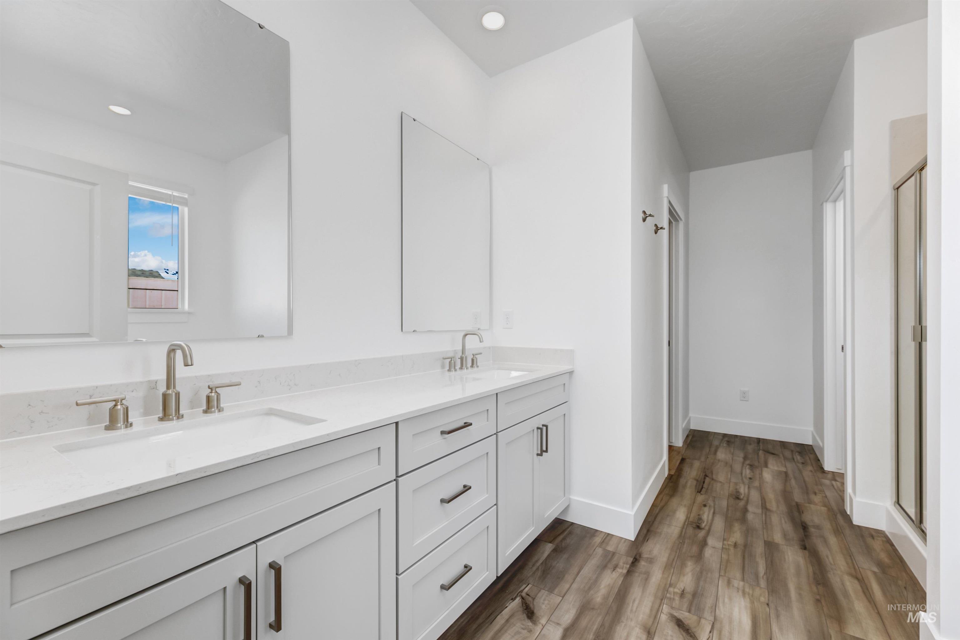 15112 Irisation Ave Property Photo 13