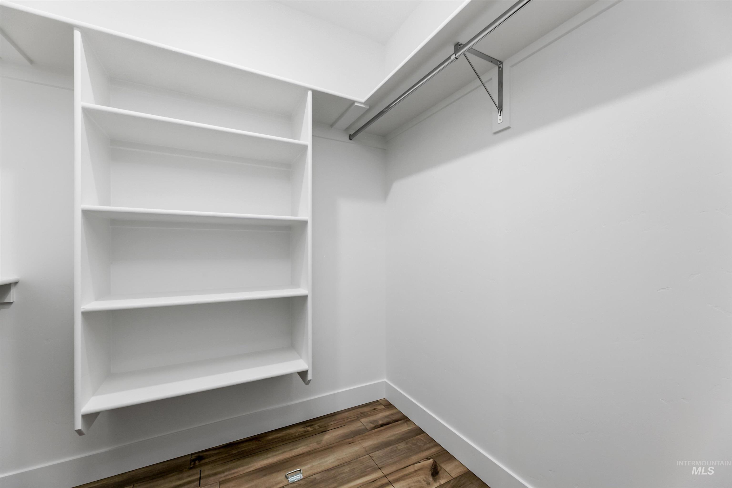 15112 Irisation Ave Property Photo 15