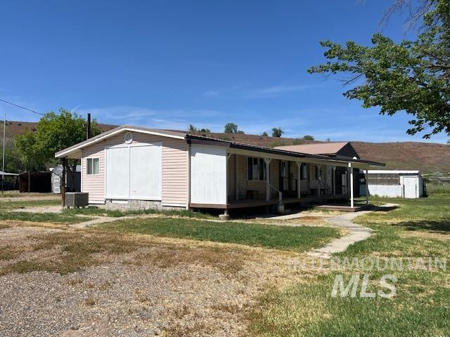 4746 Hwy 52 Property Photo 2
