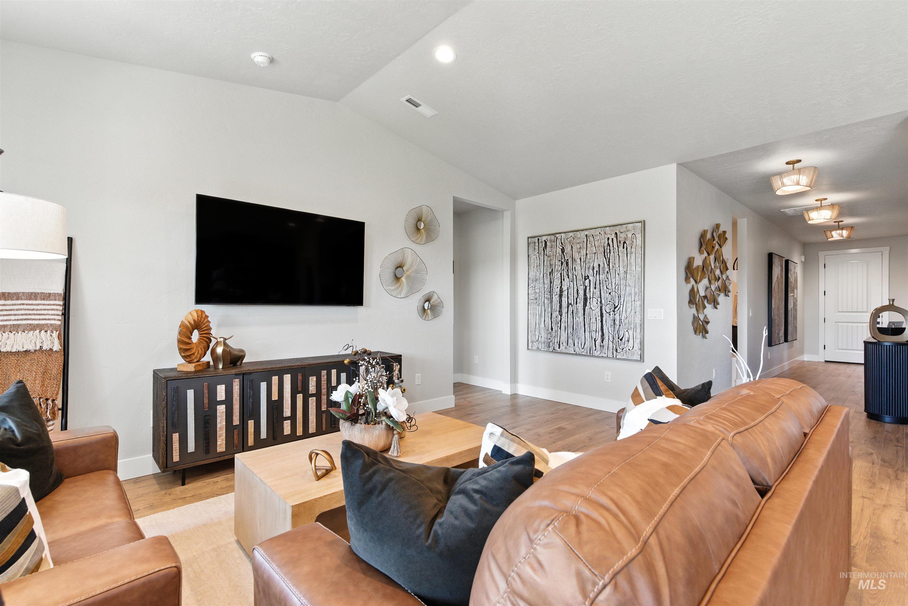 1633 Kinsale St Property Photo 14