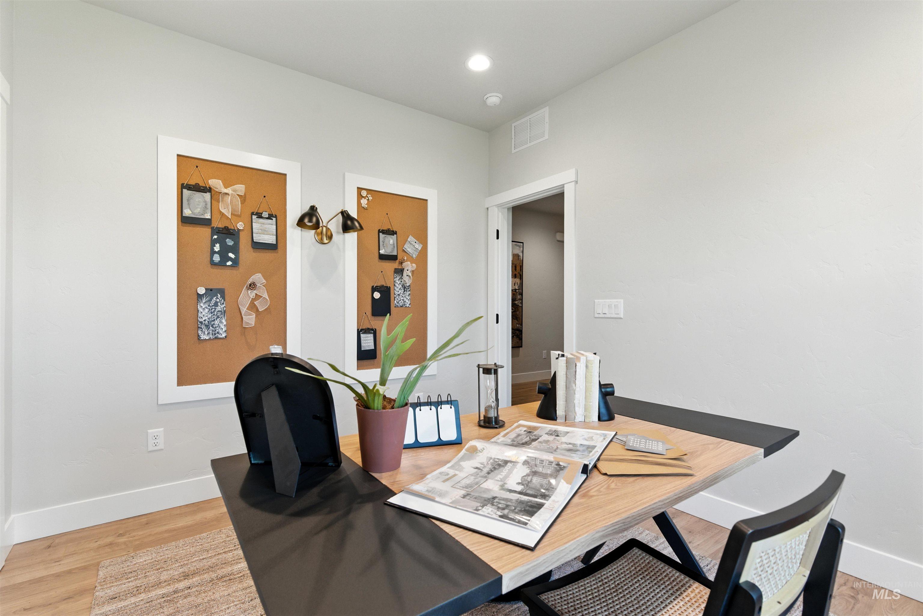 1633 Kinsale St Property Photo 26