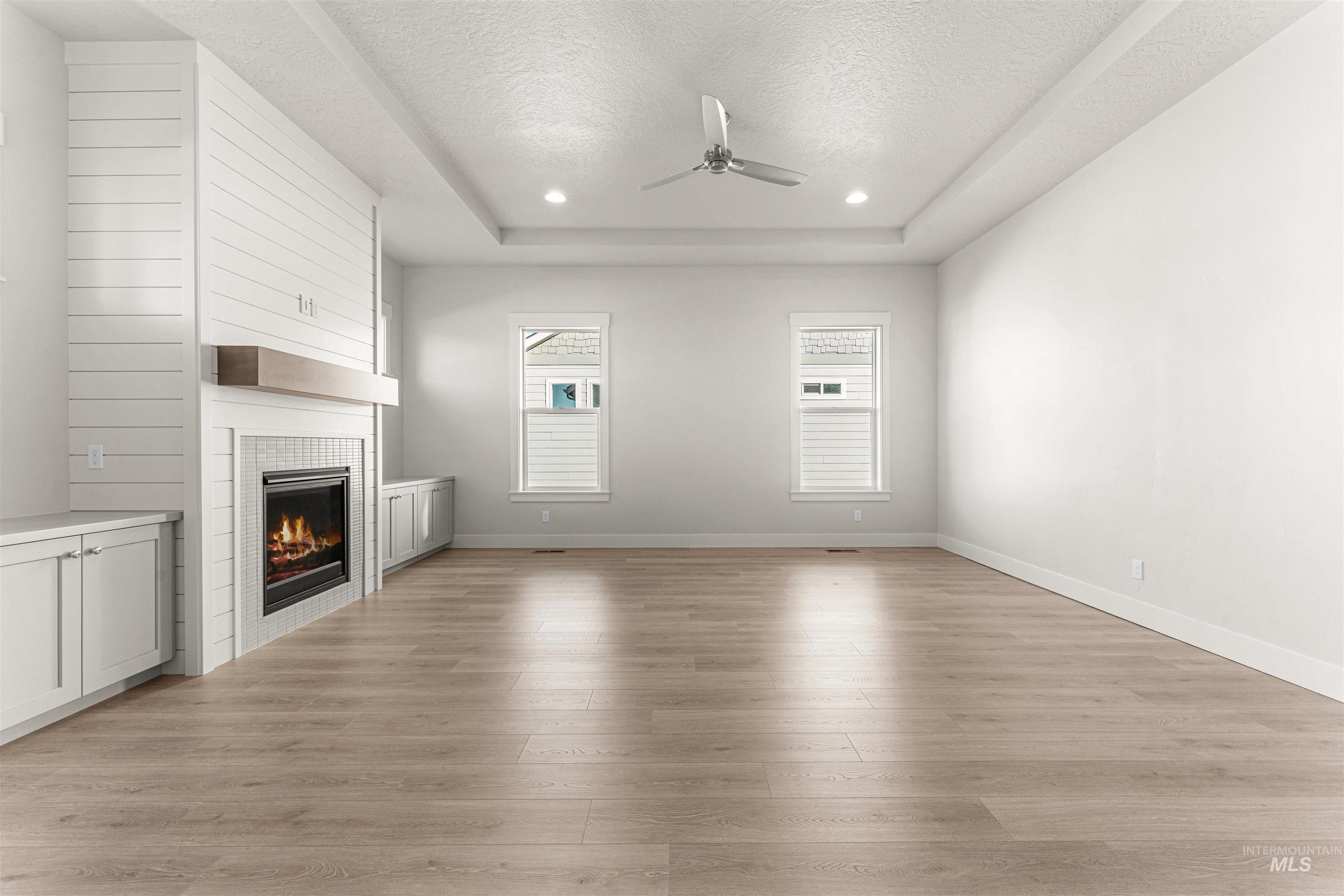 8055 Tandy Cove St. Property Photo 3