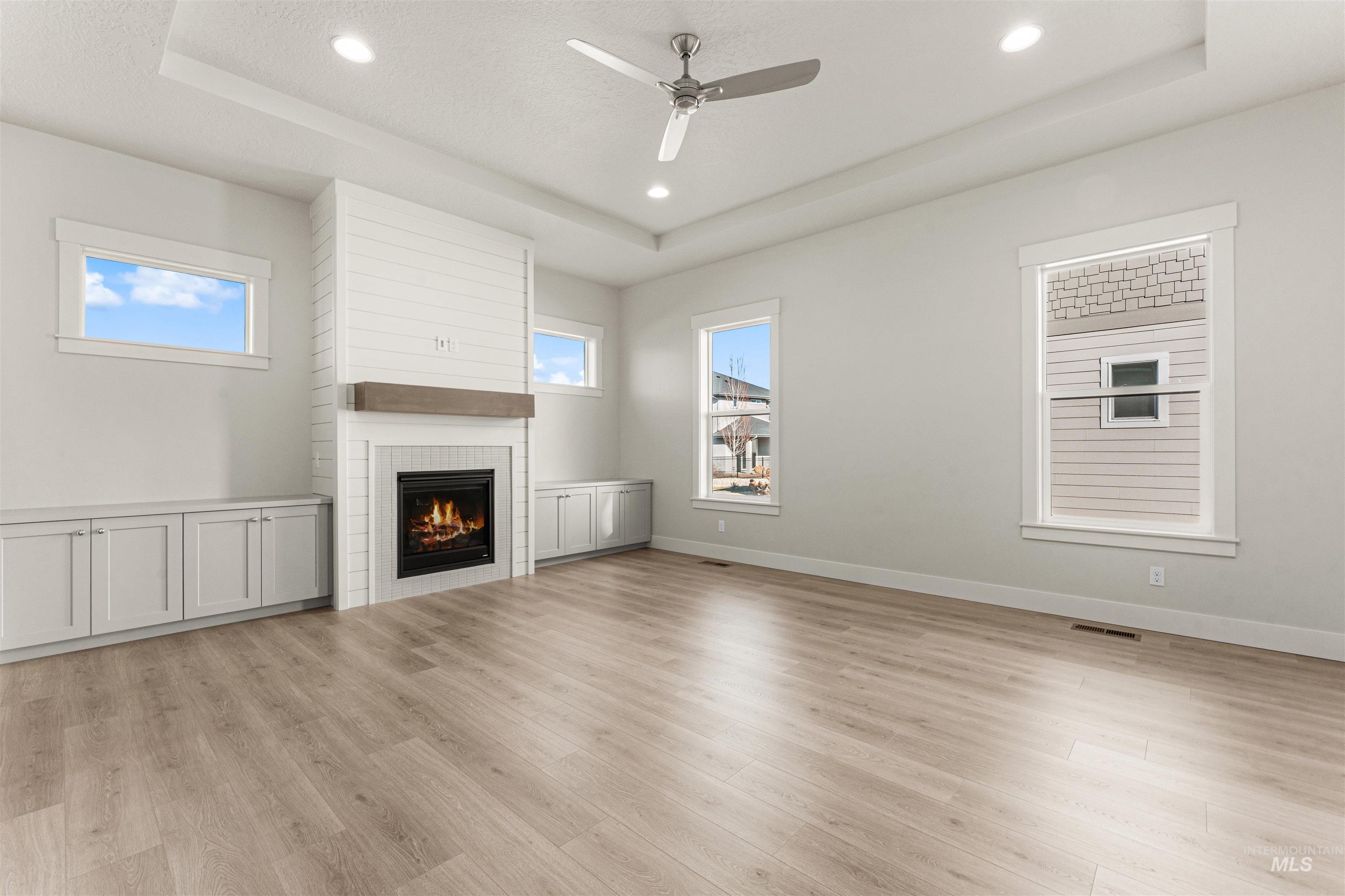 8055 Tandy Cove St. Property Photo 4