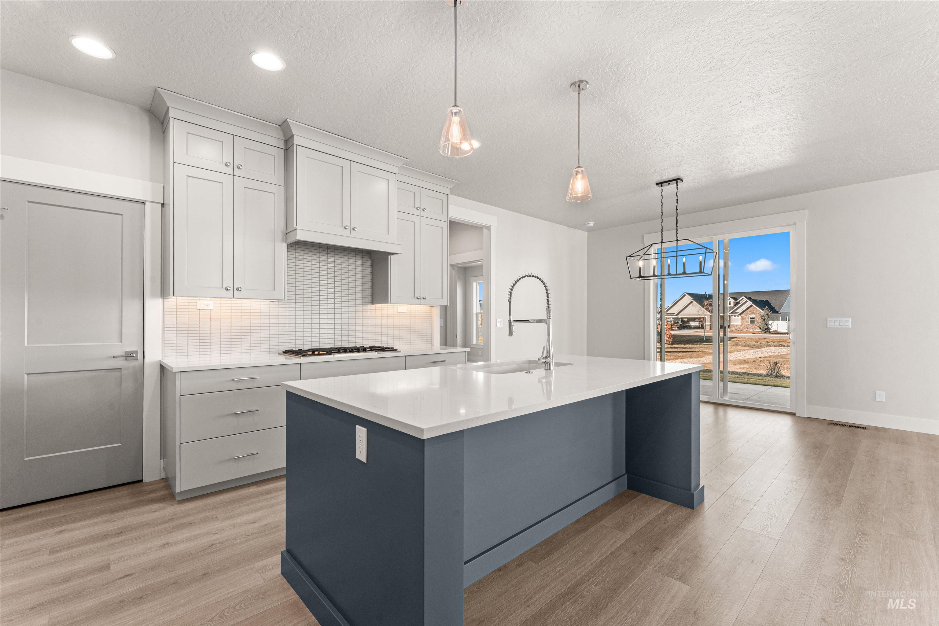 8055 Tandy Cove St. Property Photo 15