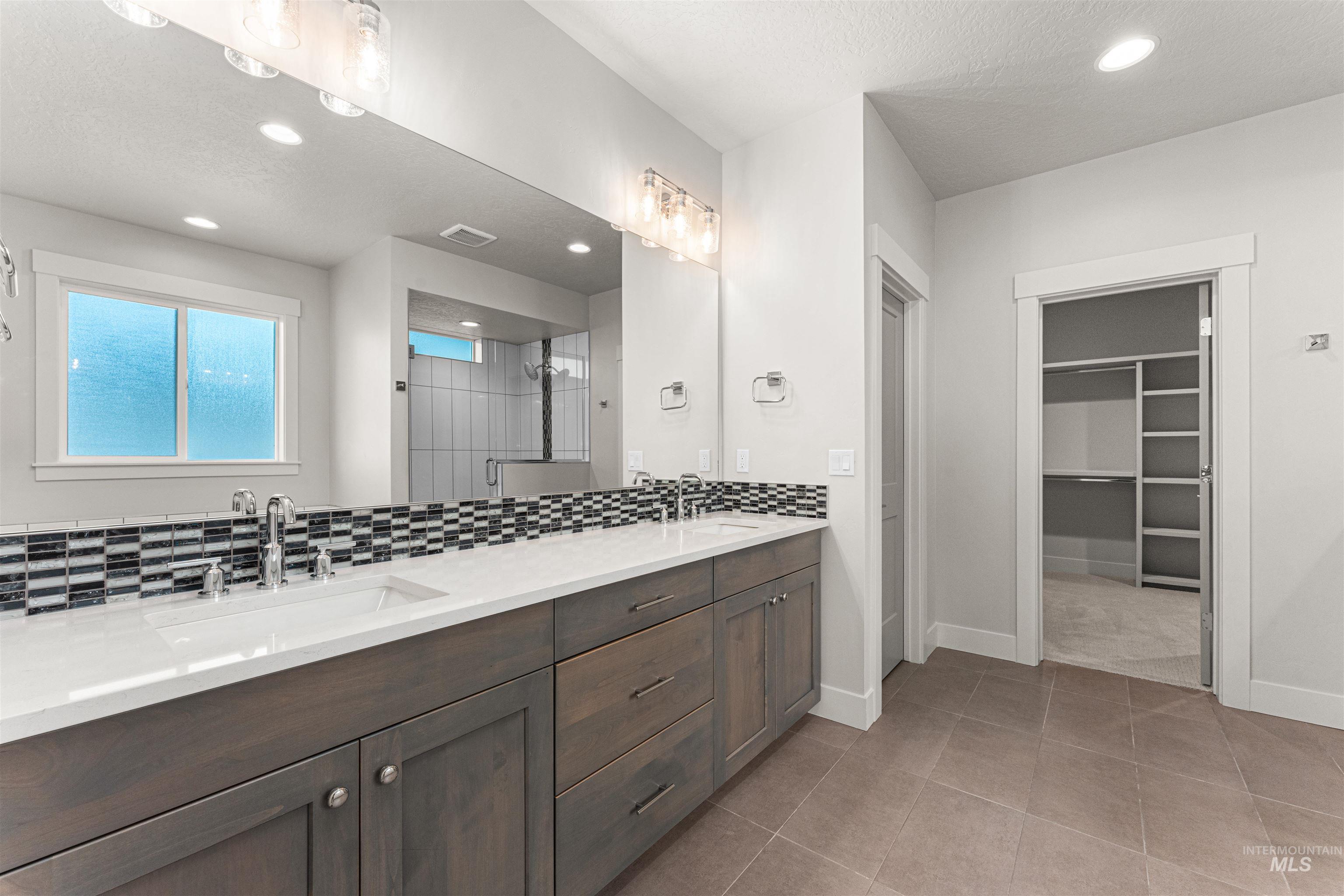 8055 Tandy Cove St. Property Photo 23