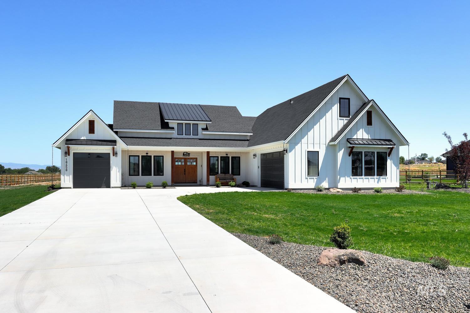 18658 Tranquil Pl Property Photo 1