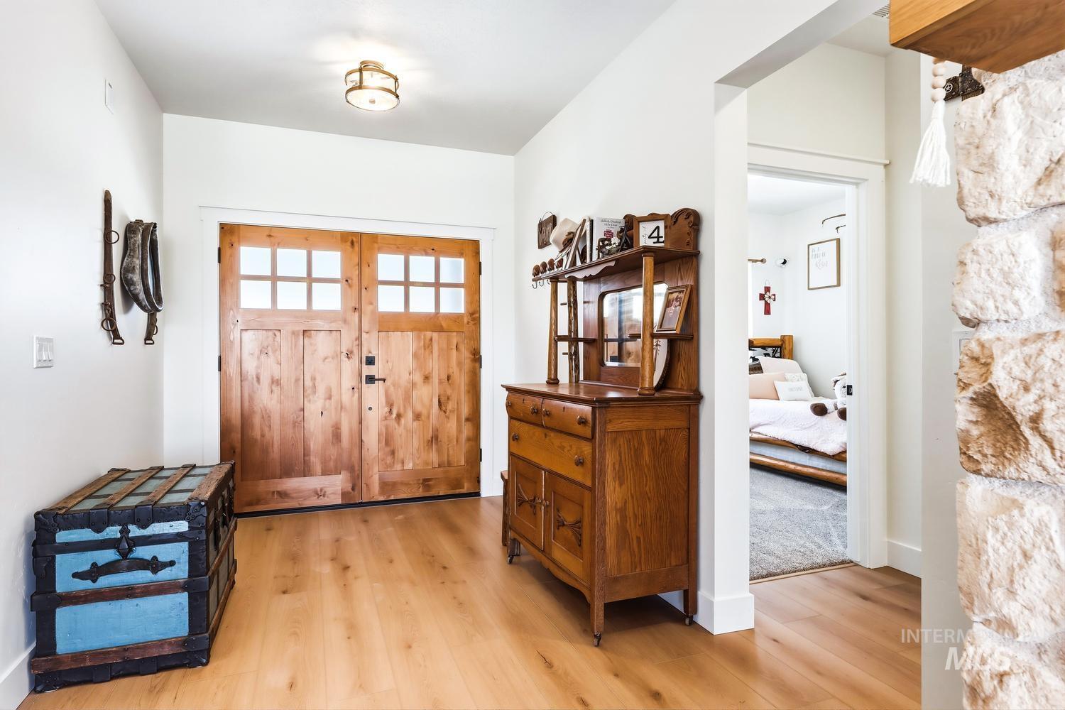 18658 Tranquil Pl Property Photo 3