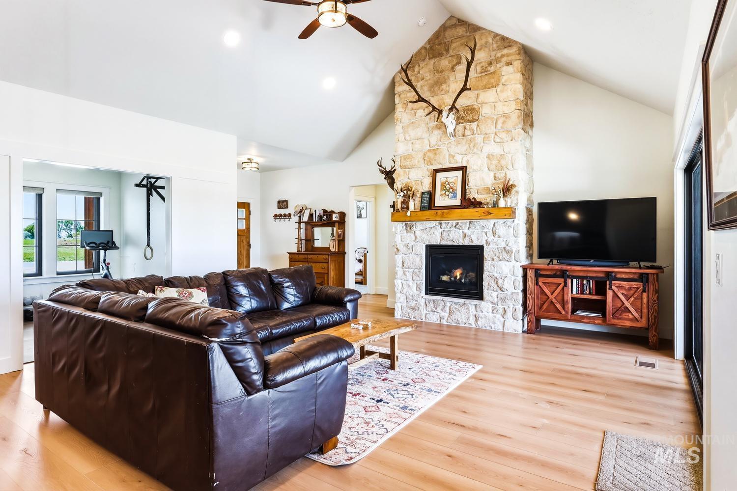 18658 Tranquil Pl Property Photo 7