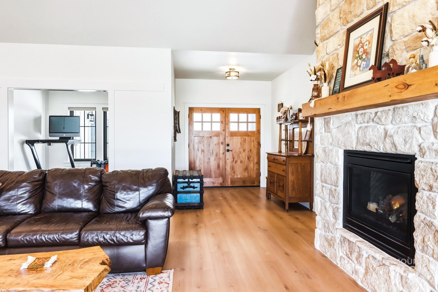 18658 Tranquil Pl Property Photo 8