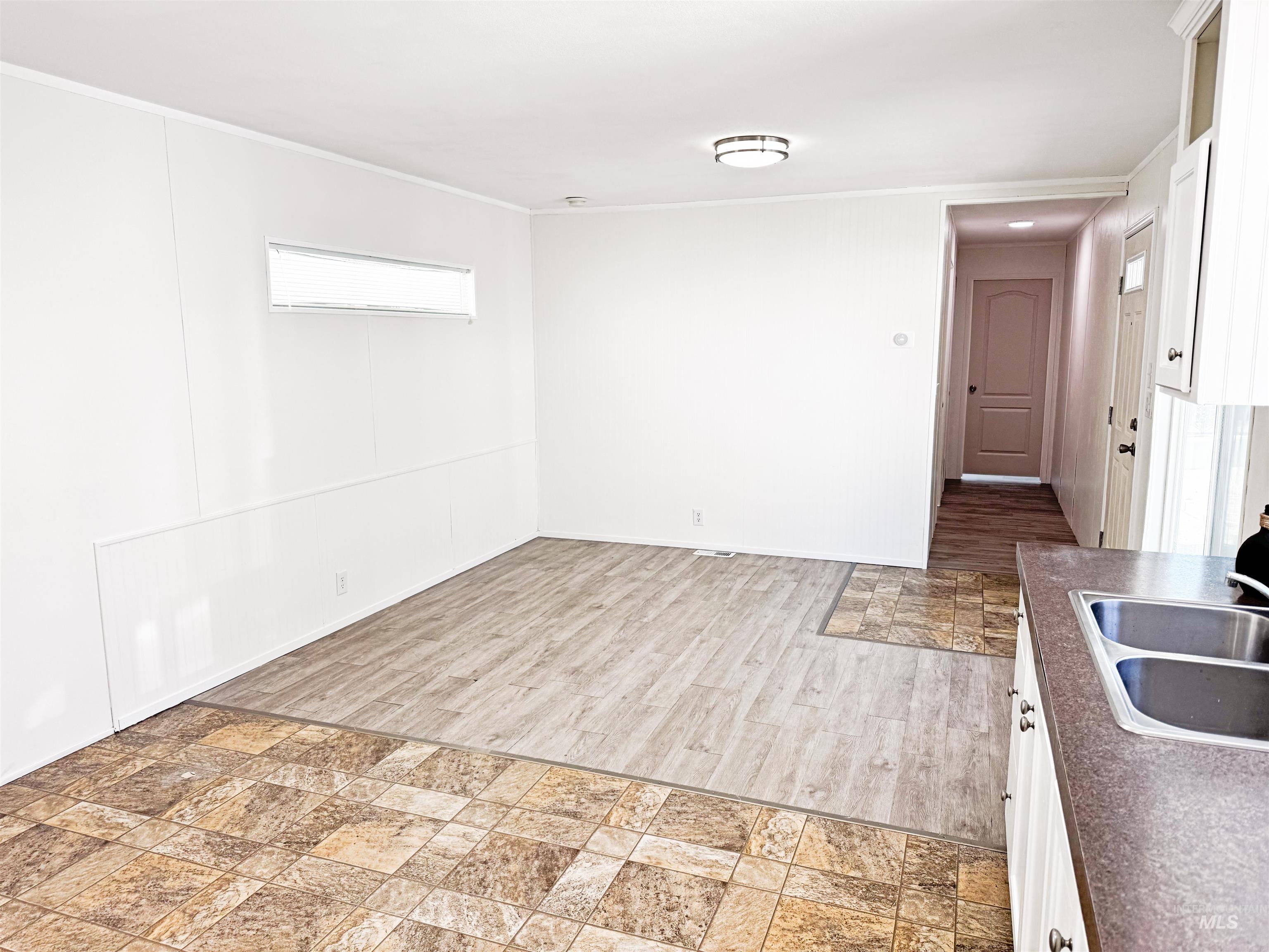 8220 S Blue Rim Lane Property Photo 11
