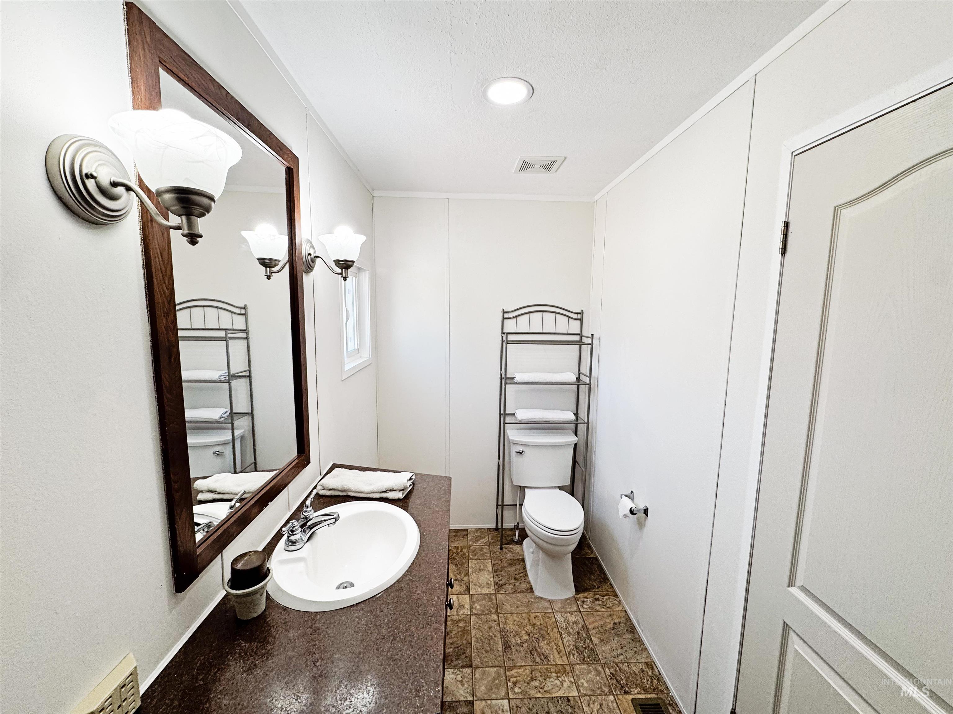 8220 S Blue Rim Lane Property Photo 12