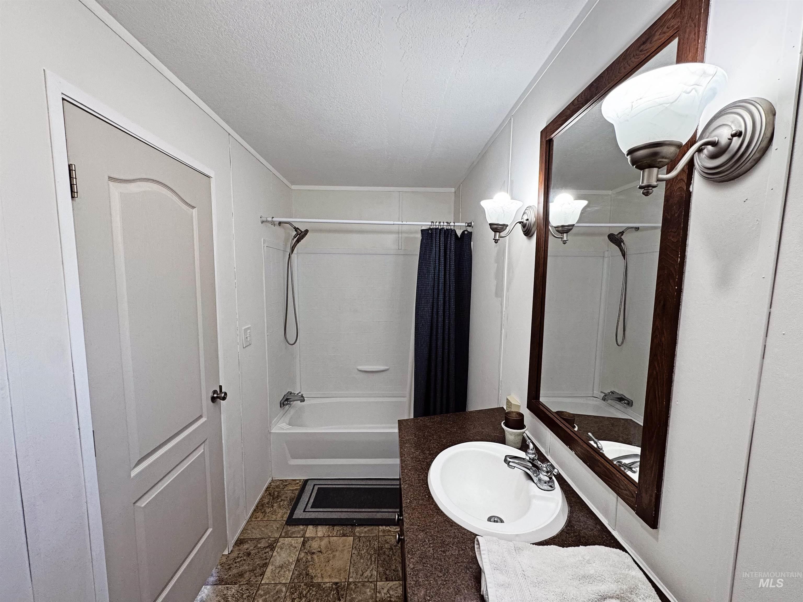 8220 S Blue Rim Lane Property Photo 13