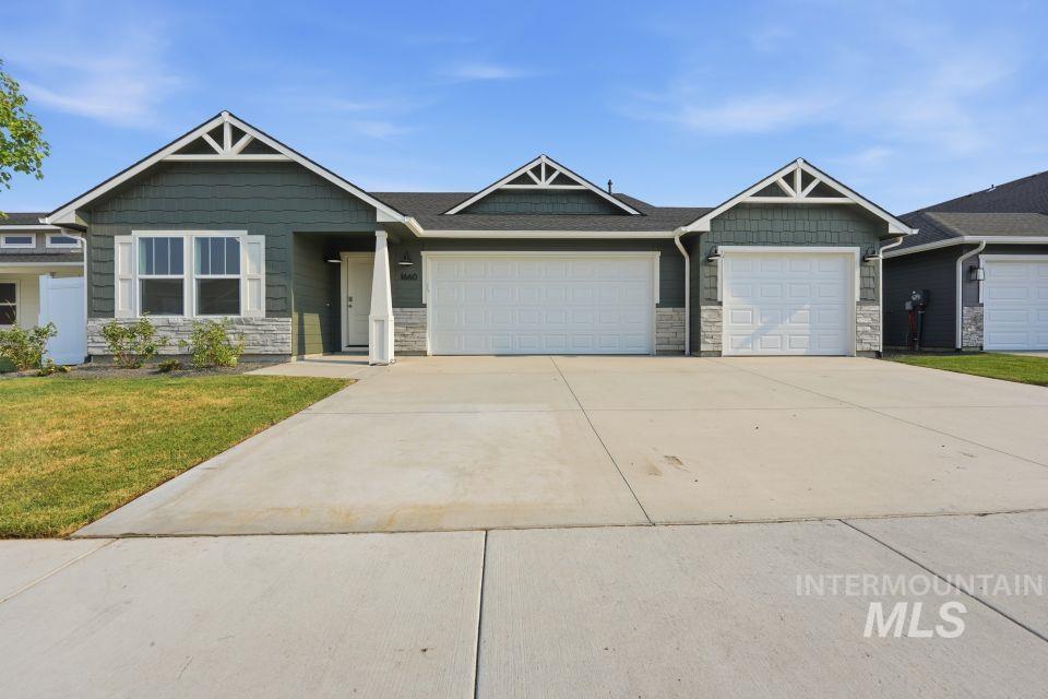 1660 Haystack Rd Property Photo 1