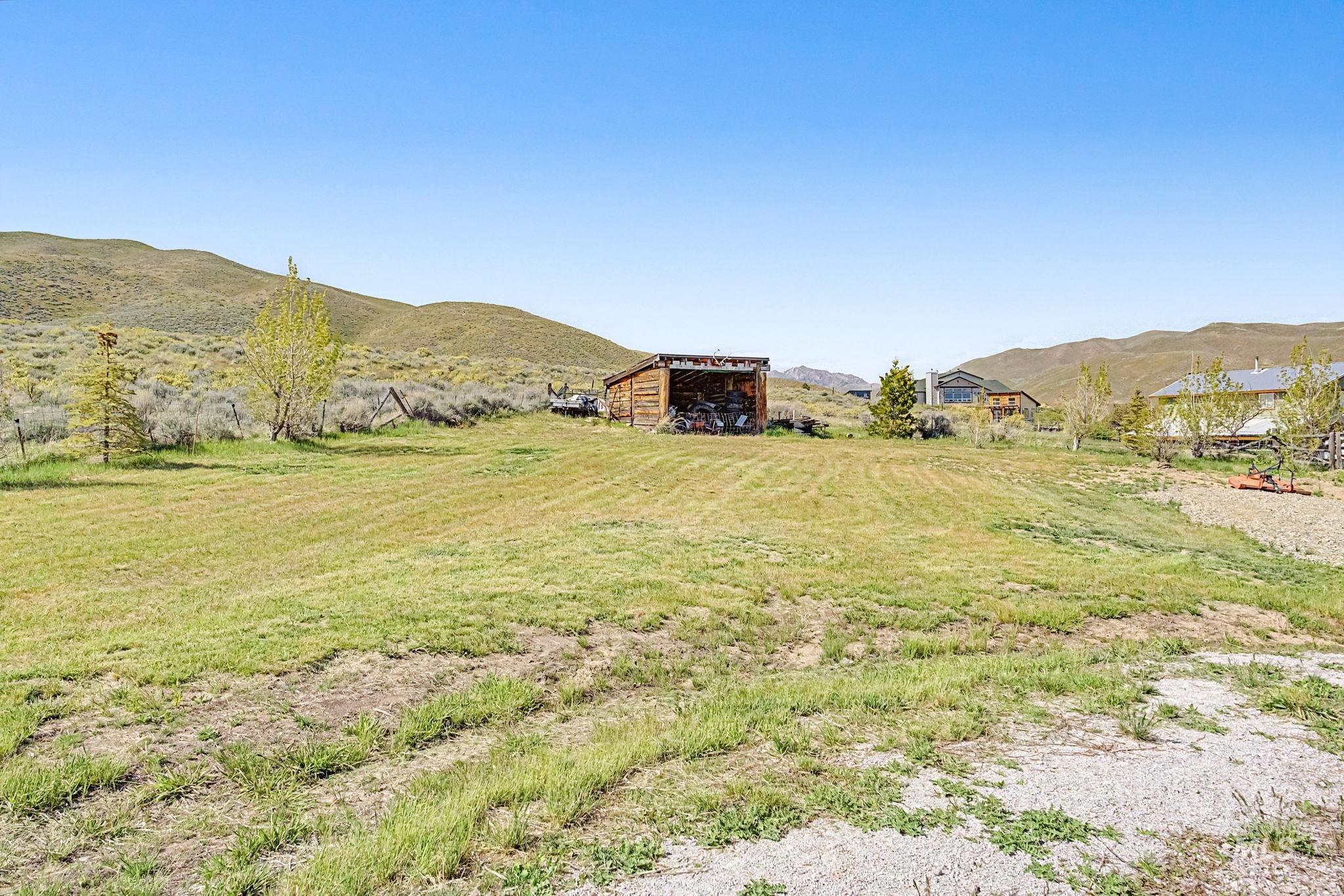 91 Willow Creek Rd Property Photo 29