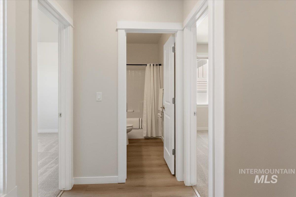 136 Centennial Ct. Property Photo 23