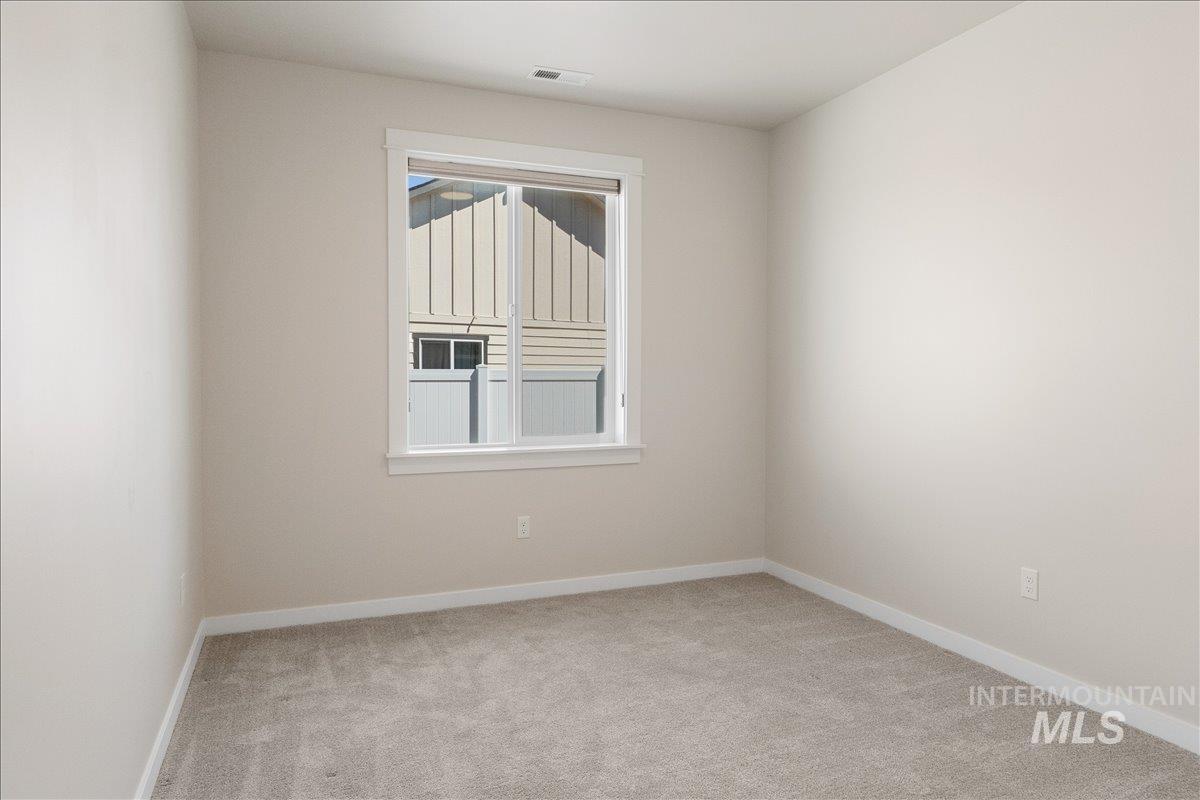 136 Centennial Ct. Property Photo 30