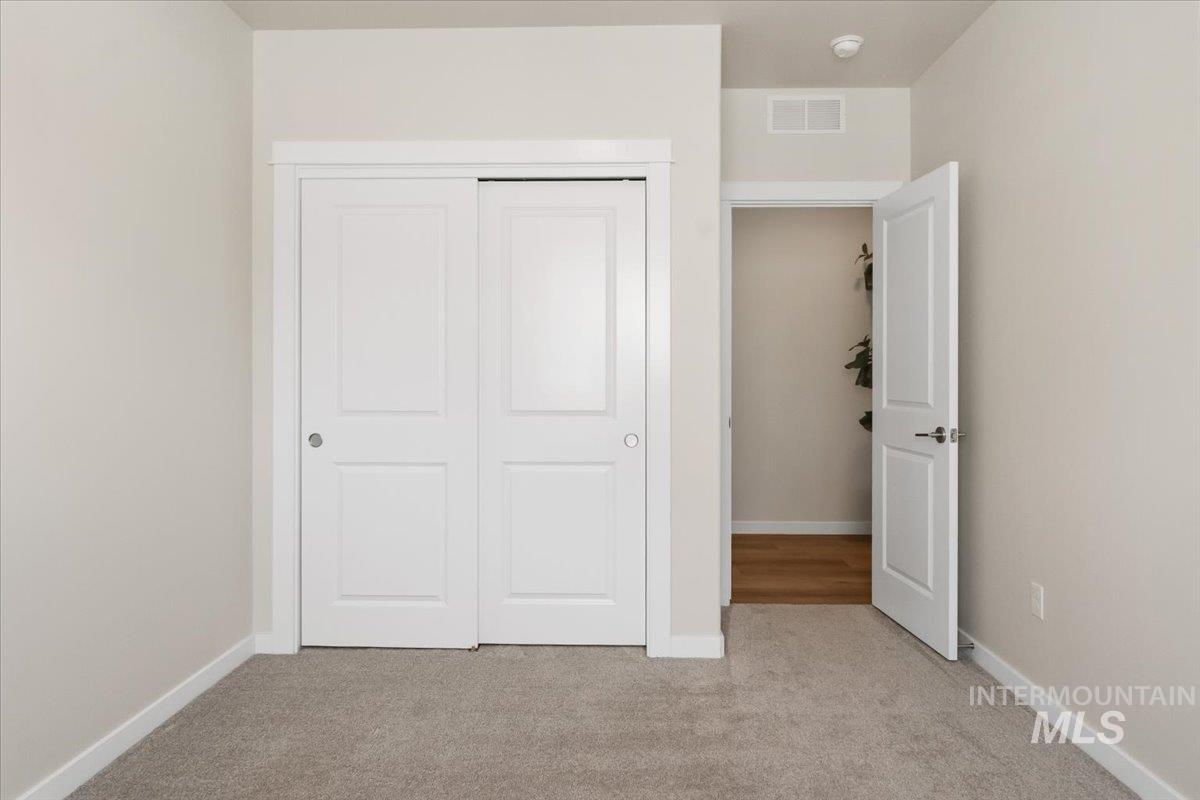136 Centennial Ct. Property Photo 31
