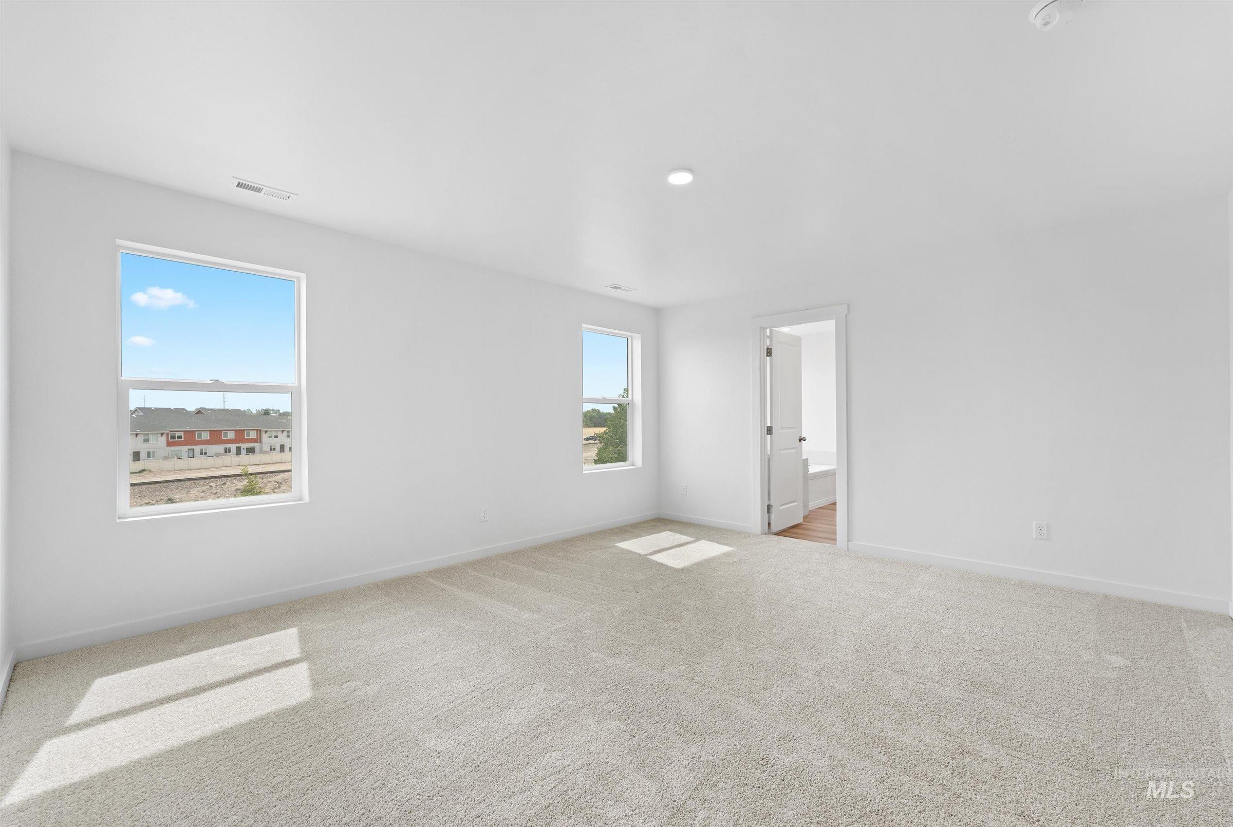 4651 W Newland St Property Photo 15