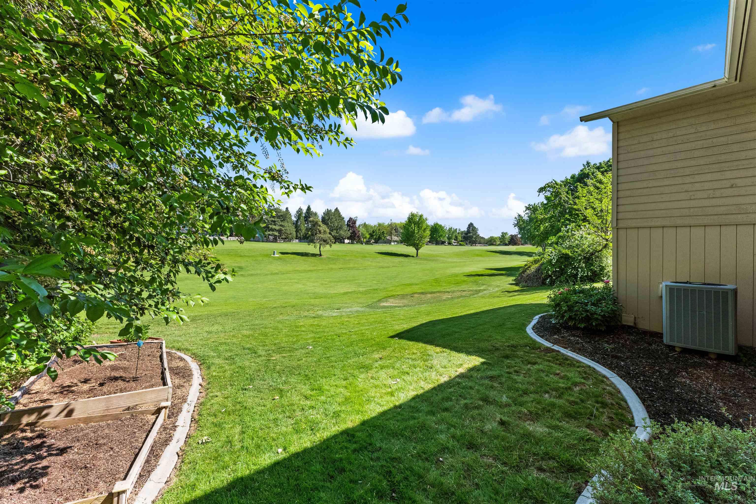 1116 N Eagle Hills Way Property Photo 3