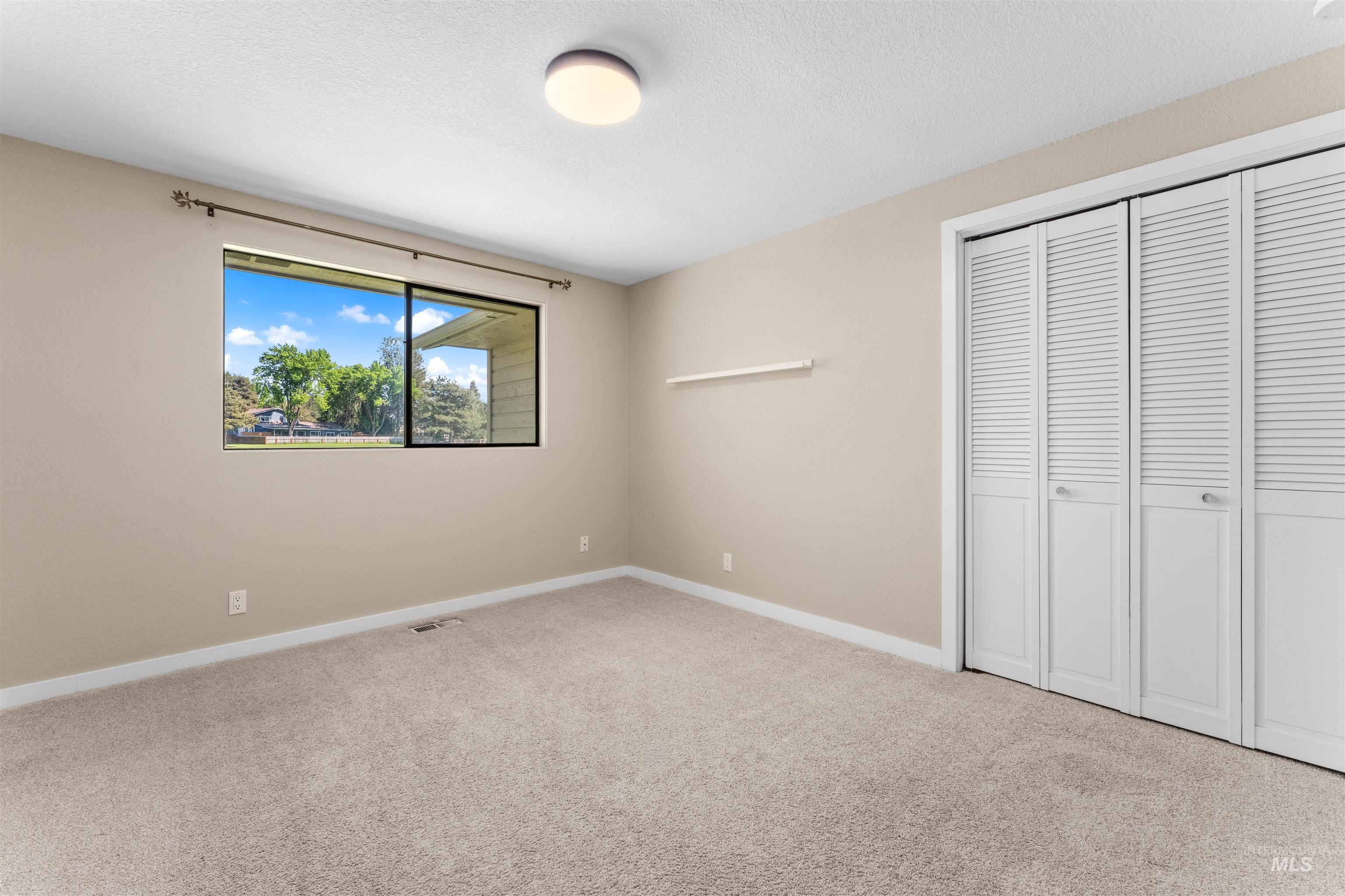 1116 N Eagle Hills Way Property Photo 34