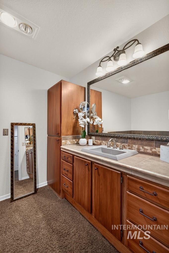 1007 Evergreen Drive Property Photo 18