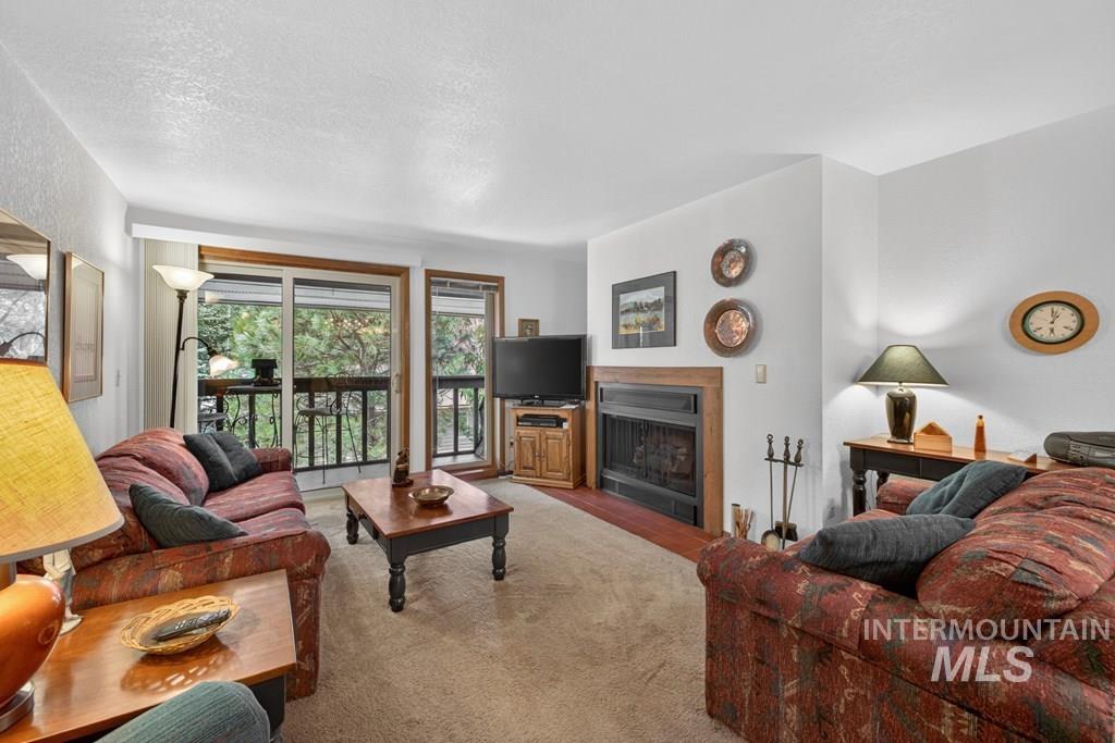 1640 Davis Avenue Property Photo 10