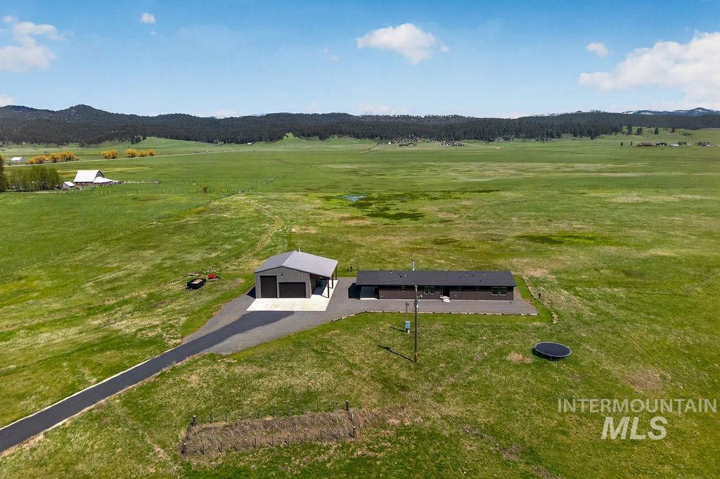 13100 Farm To Market Road Property Photo 3