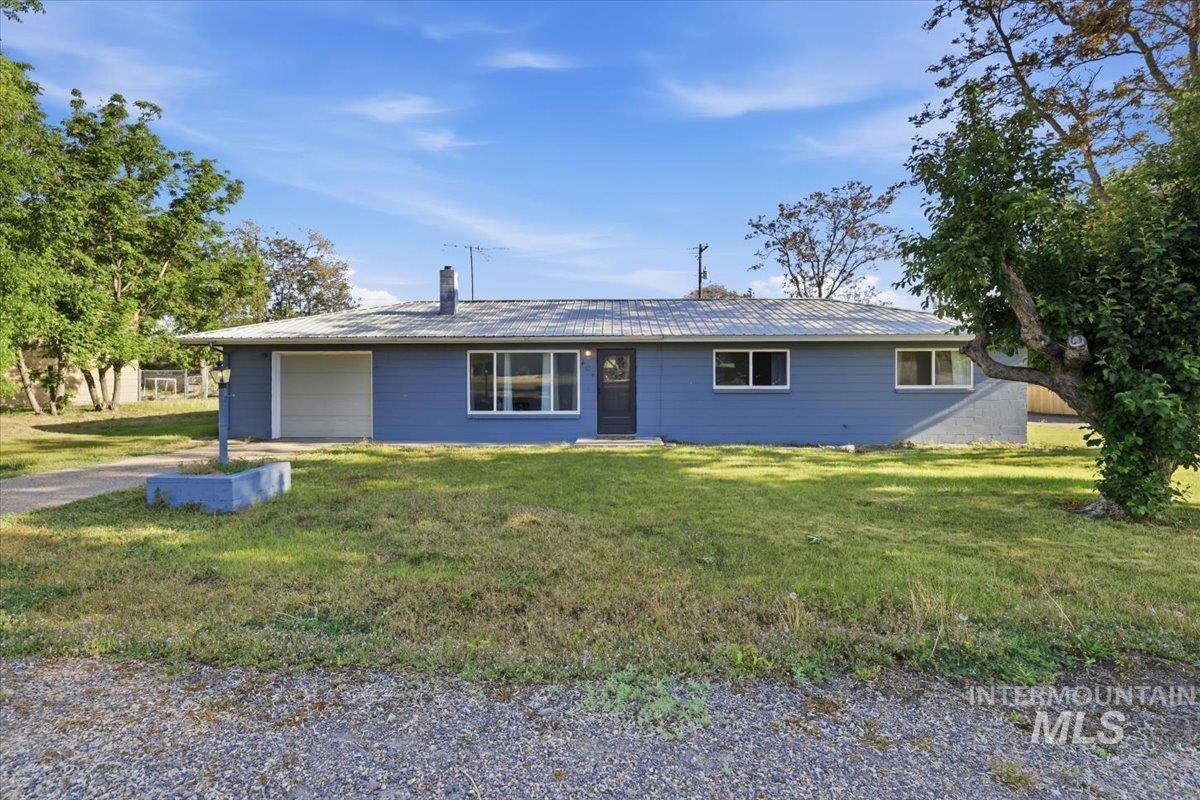 404 Motzko St Property Photo 5