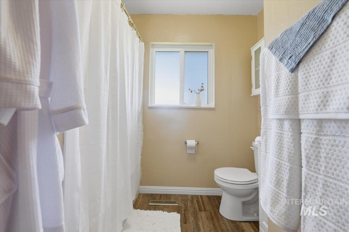 404 Motzko St Property Photo 23