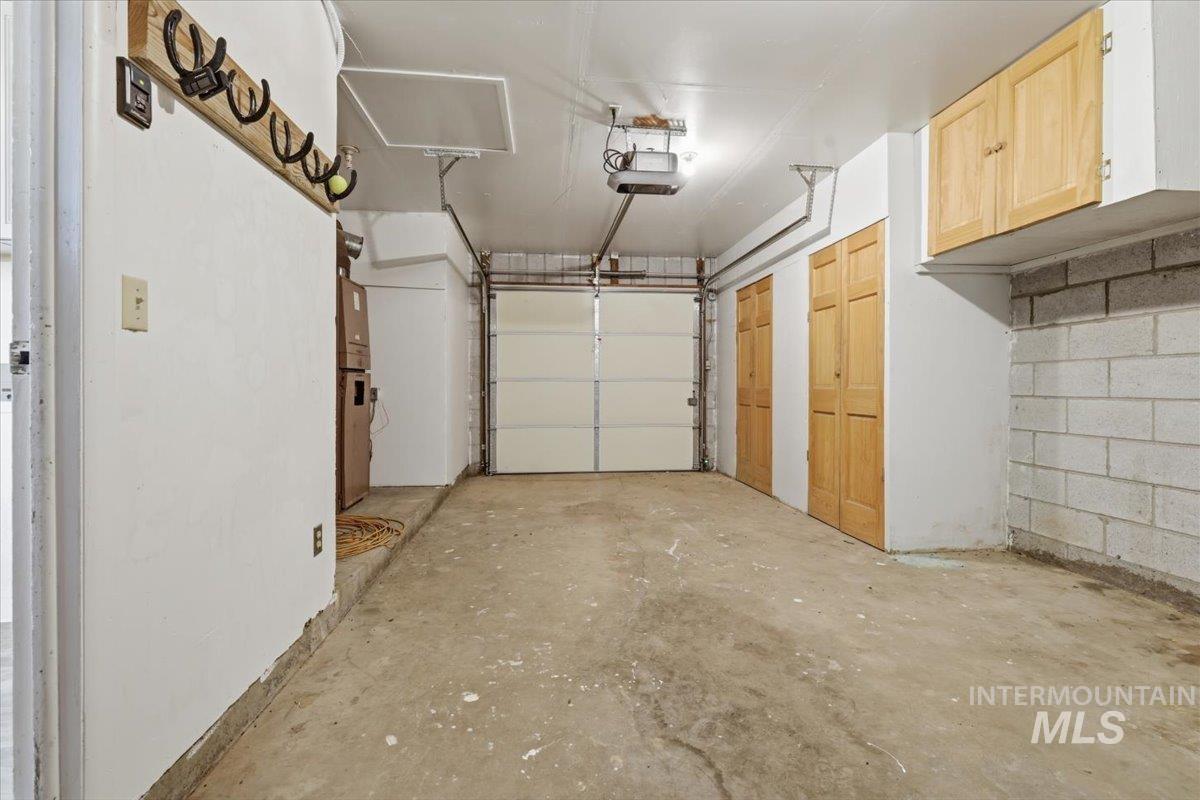 404 Motzko St Property Photo 28