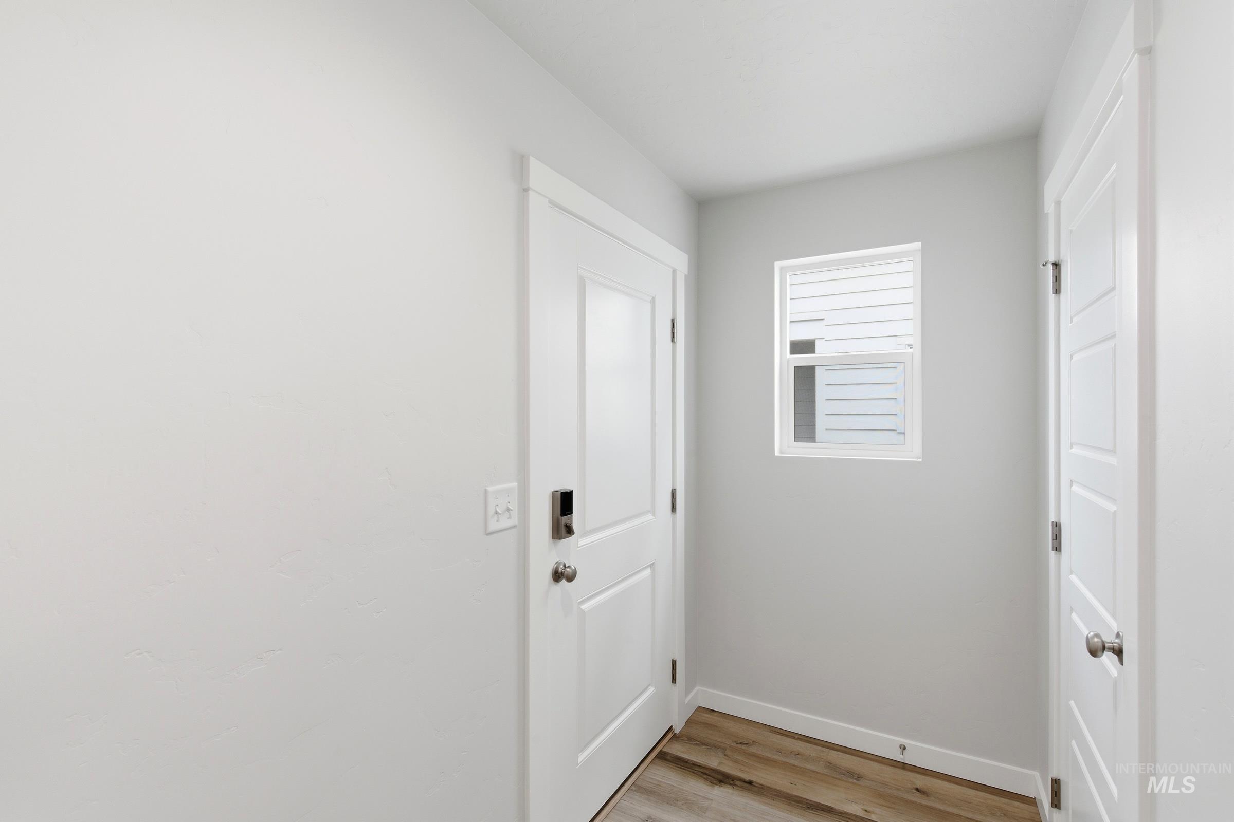 4396 N Alameda Creek Ave Property Photo 2