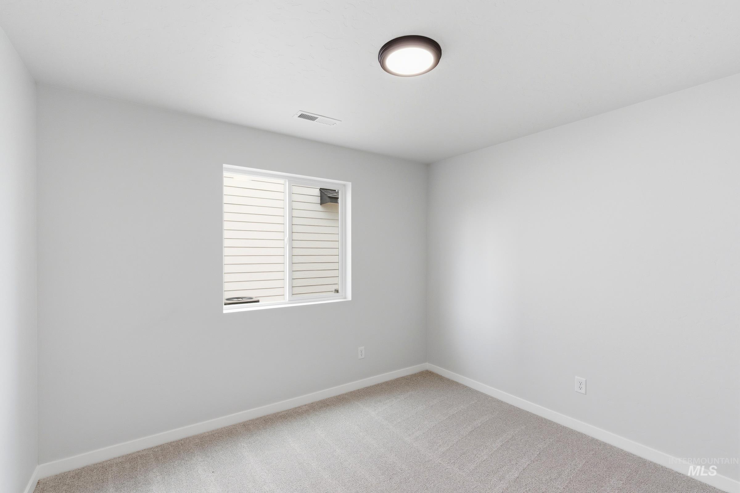 4396 N Alameda Creek Ave Property Photo 13