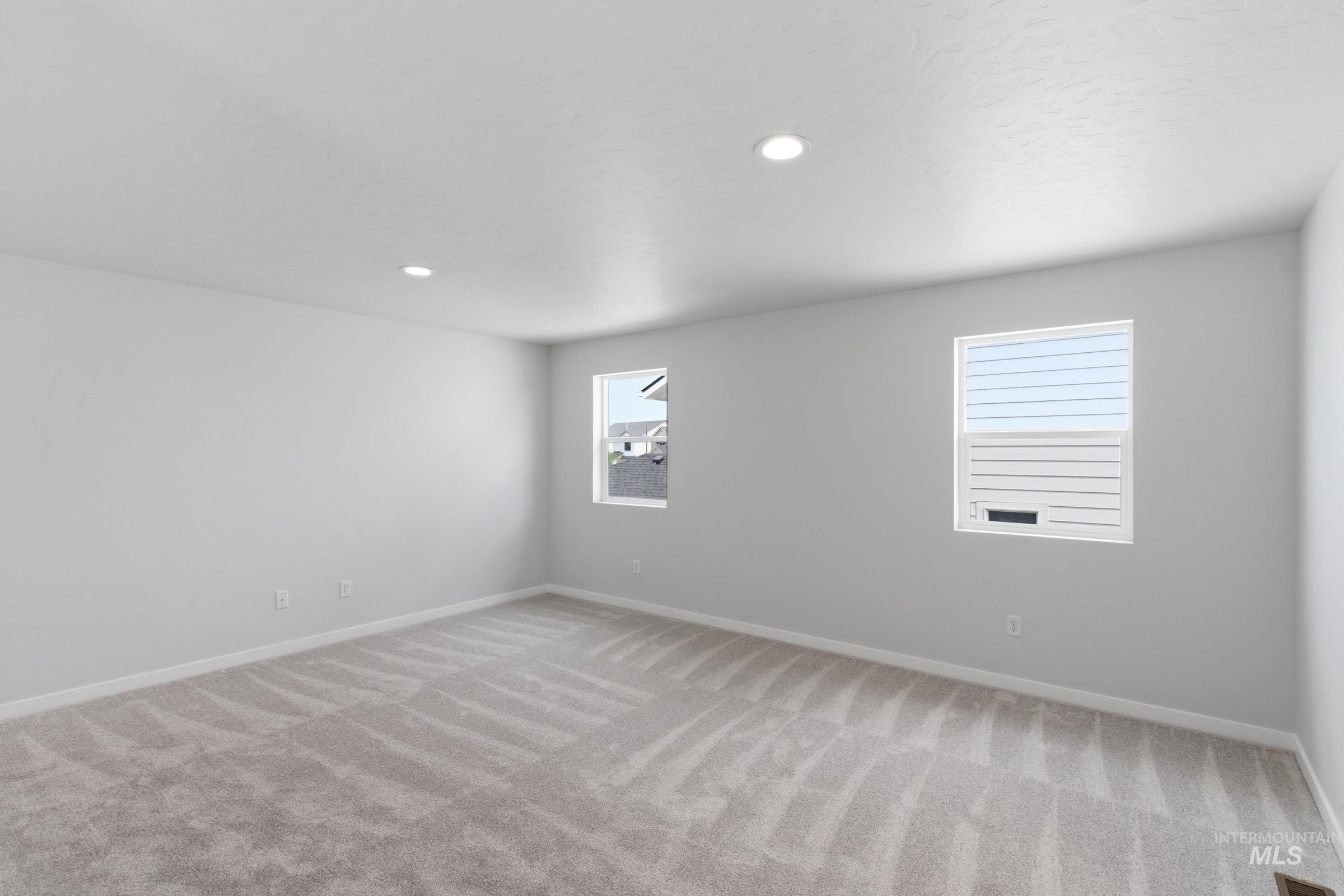 4396 N Alameda Creek Ave Property Photo 15