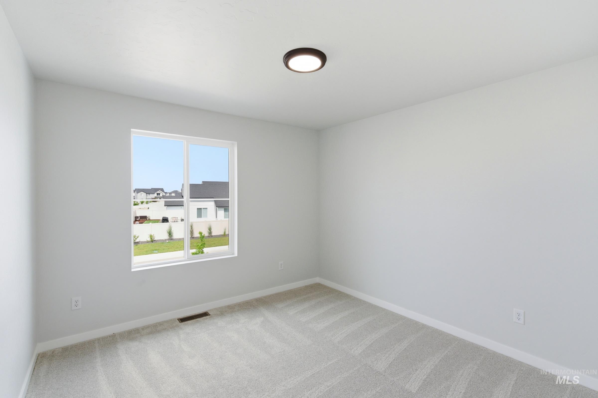 4396 N Alameda Creek Ave Property Photo 22