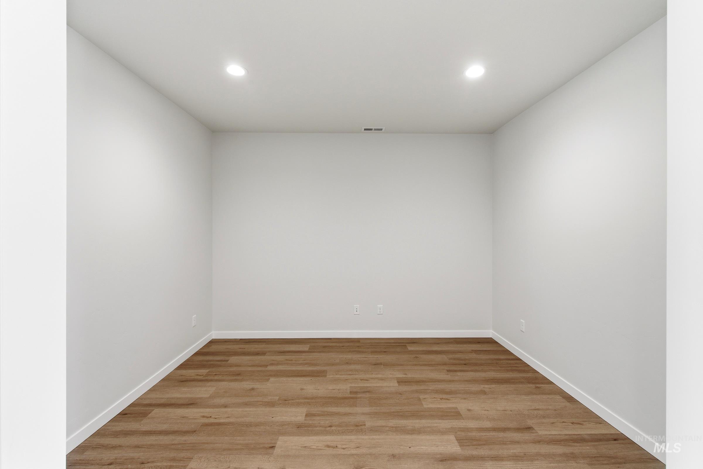8296 E Presley Ct Property Photo 22