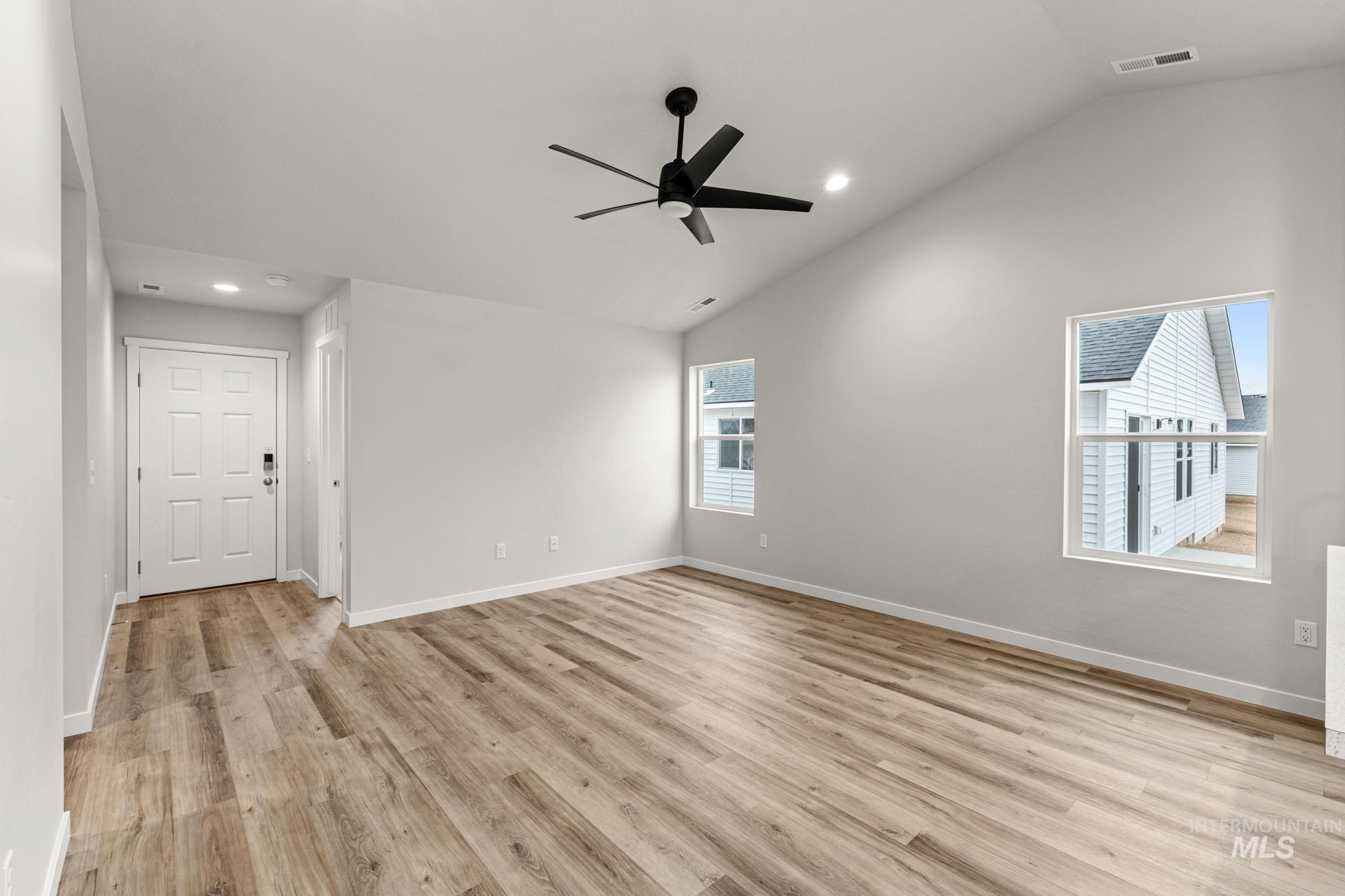 4206 Austin St Property Photo 2