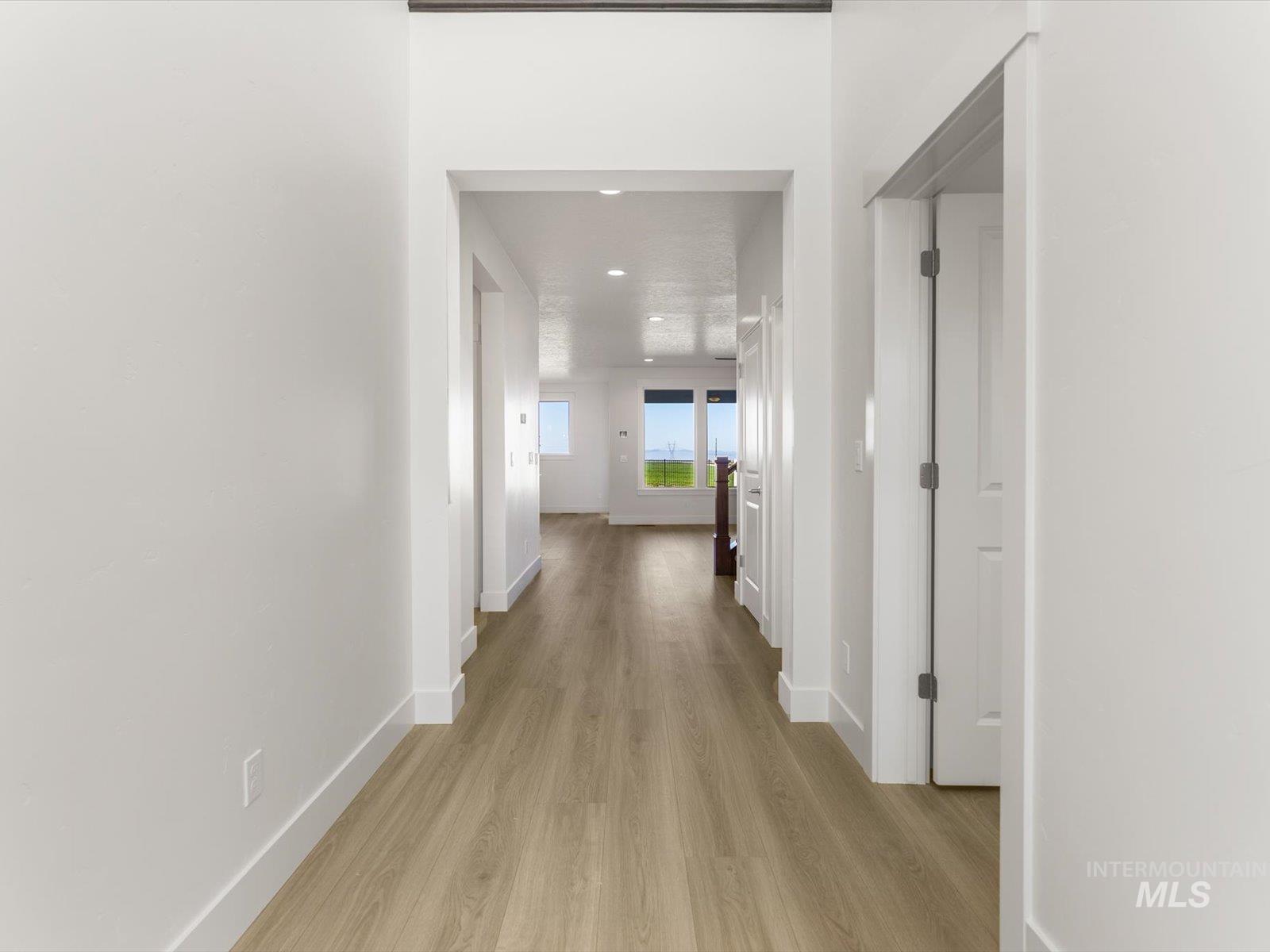 375 S Bumper Way Property Photo 15